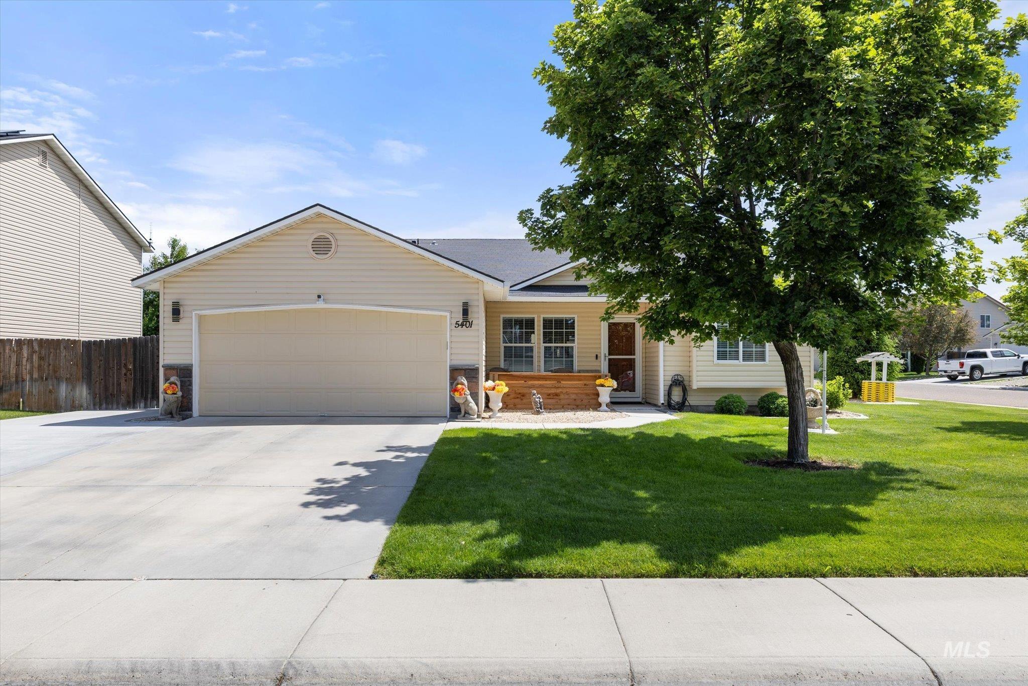 5401 Barkley Way, Caldwell, Idaho 83607, 4 Bedrooms, 2 Bathrooms, Residential For Sale, Price $399,000,MLS 98988114