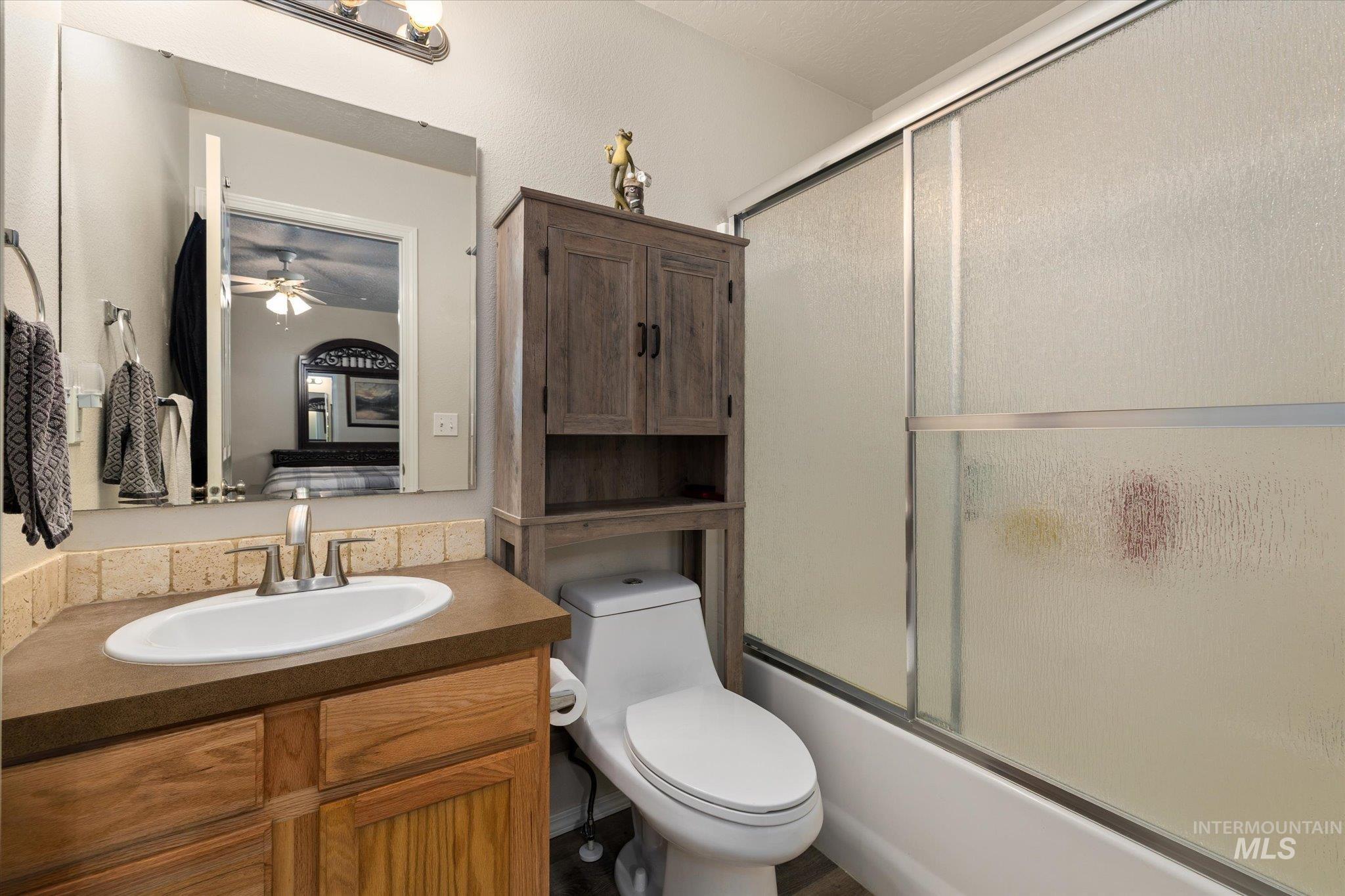 5401 Barkley Way, Caldwell, Idaho 83607, 4 Bedrooms, 2 Bathrooms, Residential For Sale, Price $399,000,MLS 98988114