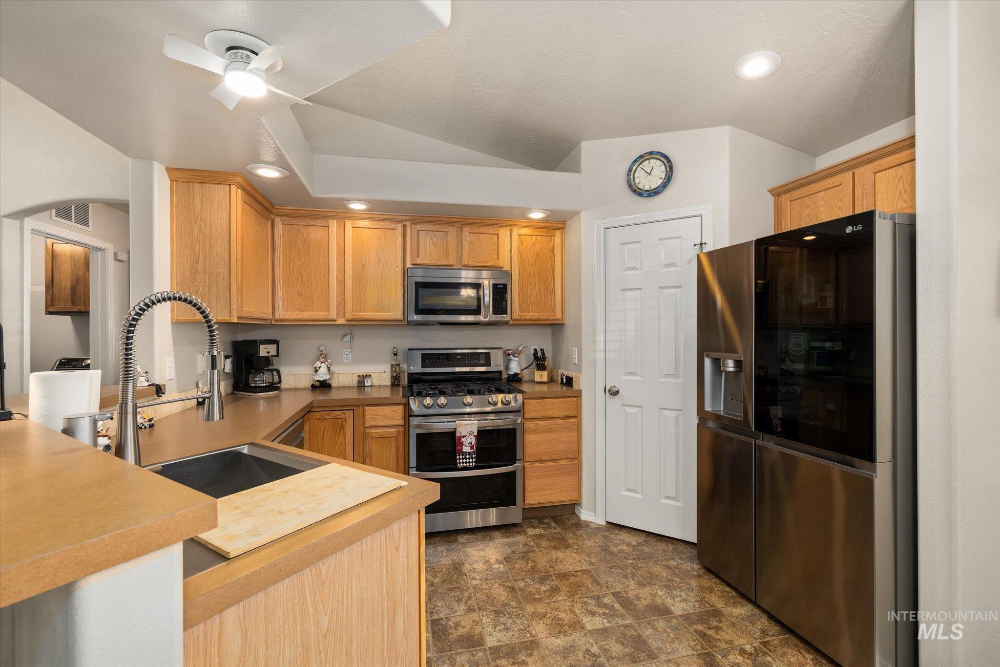 5401 Barkley Way, Caldwell, Idaho 83607, 4 Bedrooms, 2 Bathrooms, Residential For Sale, Price $399,000,MLS 98988114