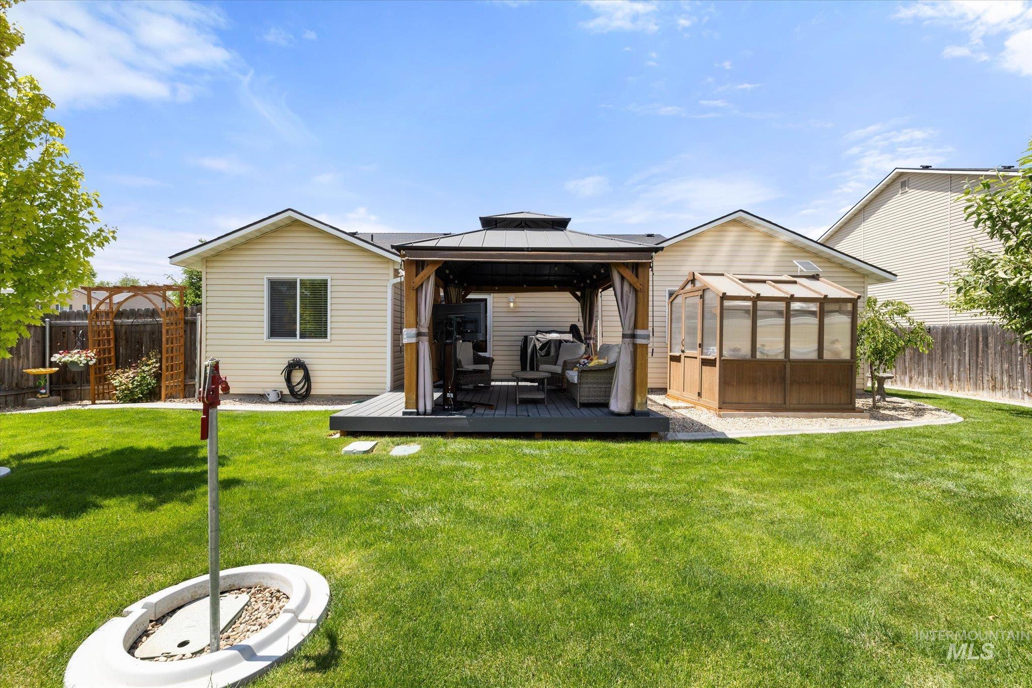 5401 Barkley Way, Caldwell, Idaho 83607, 4 Bedrooms, 2 Bathrooms, Residential For Sale, Price $399,000,MLS 98988114