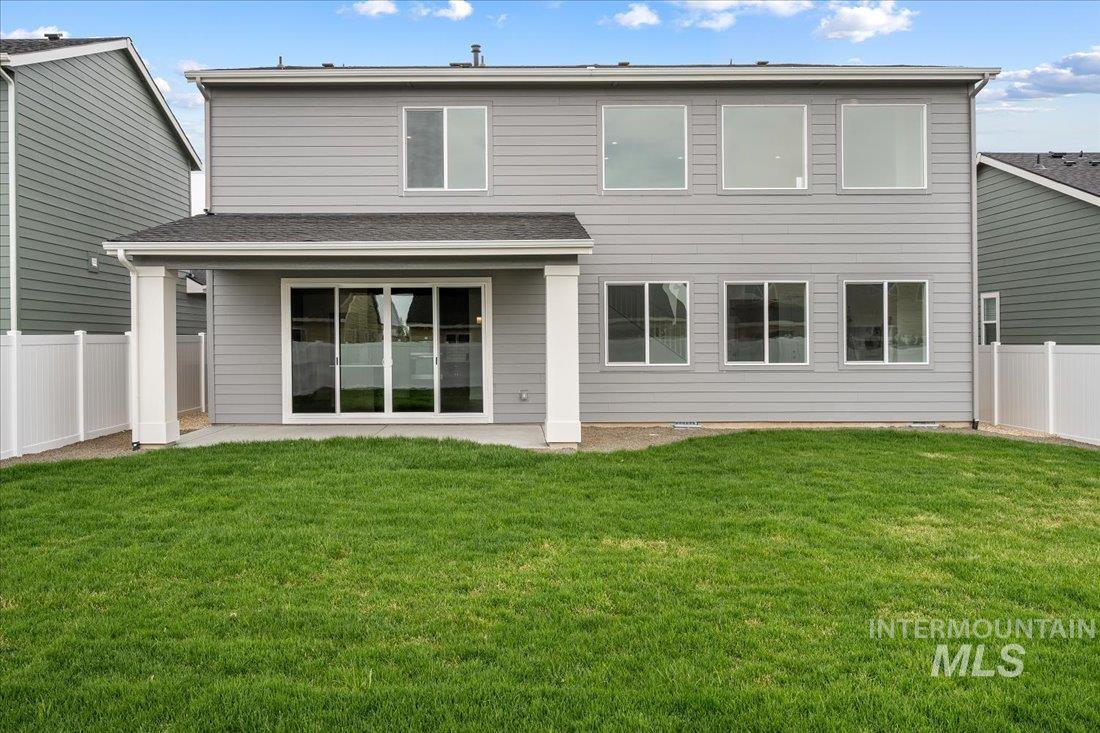 8516 W Millcreek Dr, Star, Idaho 83669, 4 Bedrooms, 3.5 Bathrooms, Residential For Sale, Price $639,000, 98988115