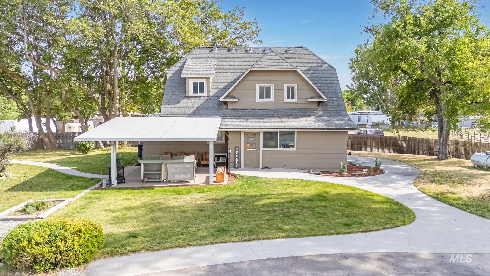 621 S Borchers Lane, Caldwell, Idaho 83605, 4 Bedrooms, 2 Bathrooms, Residential For Sale, Price $569,000,MLS 98988117