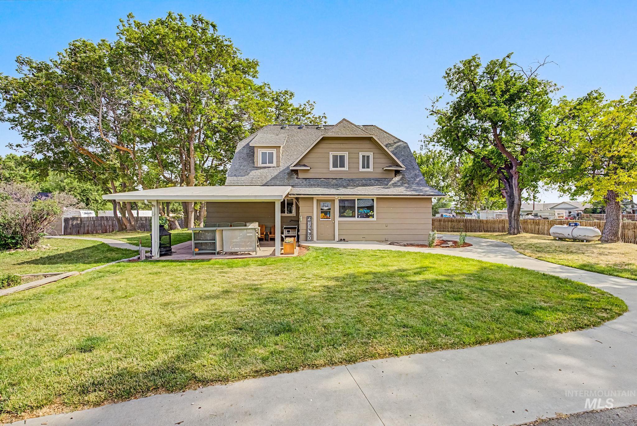621 S Borchers Lane, Caldwell, Idaho 83605, 4 Bedrooms, 2 Bathrooms, Residential For Sale, Price $569,000,MLS 98988117