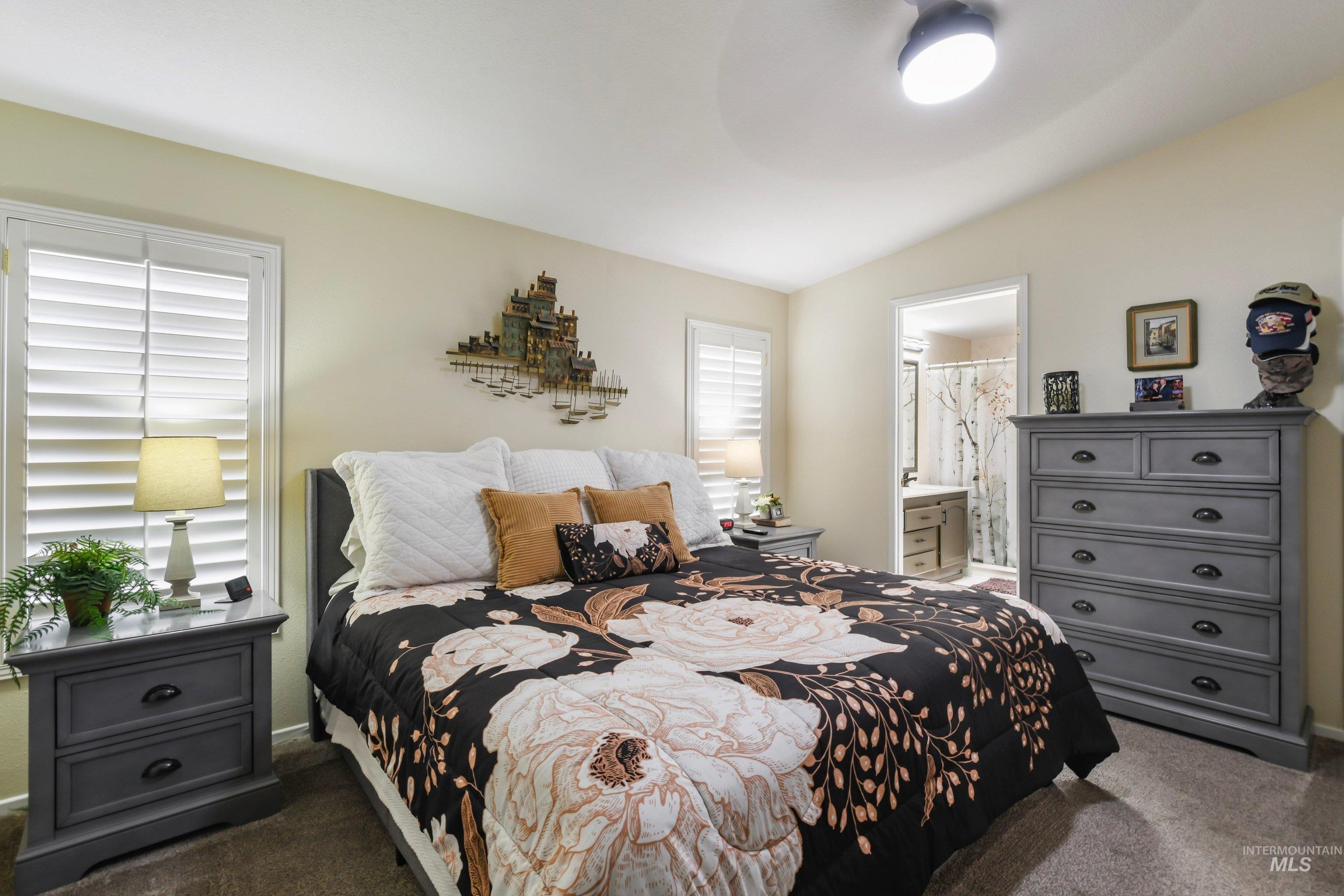 421 S Curtis Rd #202, Boise, Idaho 83705, 2 Bedrooms, 2 Bathrooms, Residential For Sale, Price $237,500, 98988118
