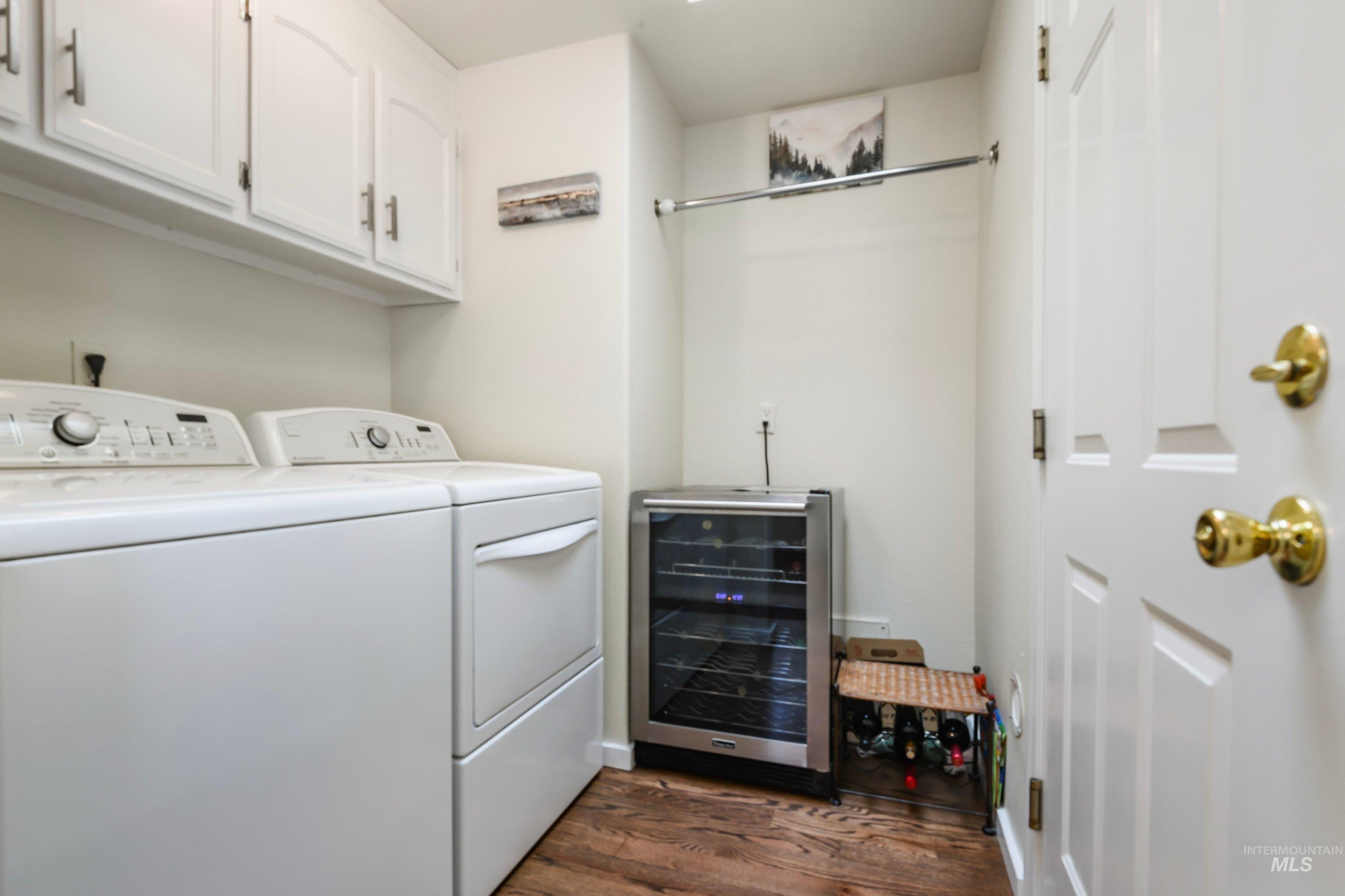 421 S Curtis Rd #202, Boise, Idaho 83705, 2 Bedrooms, 2 Bathrooms, Residential For Sale, Price $237,500, 98988118