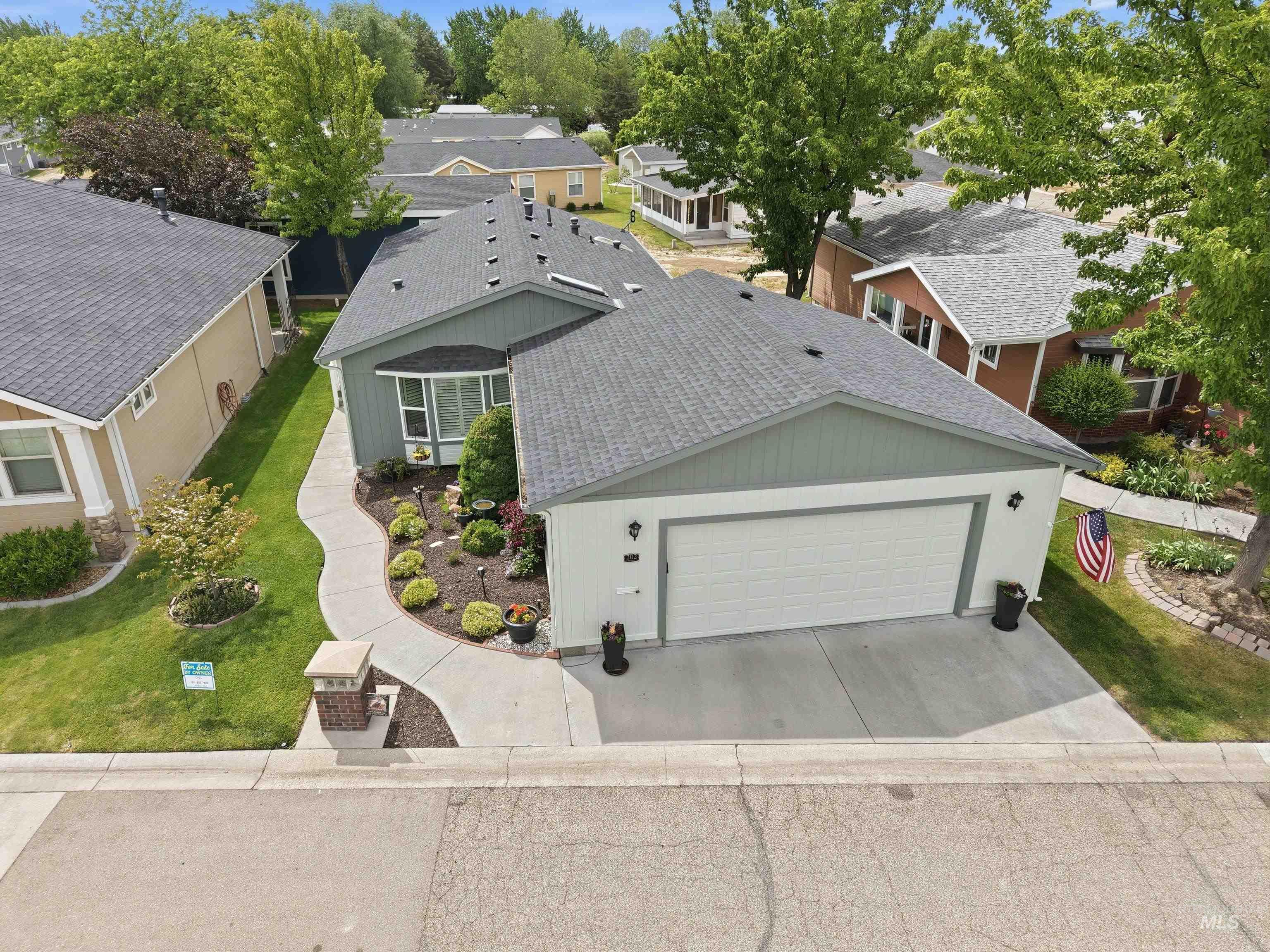 421 S Curtis Rd #202, Boise, Idaho 83705, 2 Bedrooms, 2 Bathrooms, Residential For Sale, Price $237,500, 98988118
