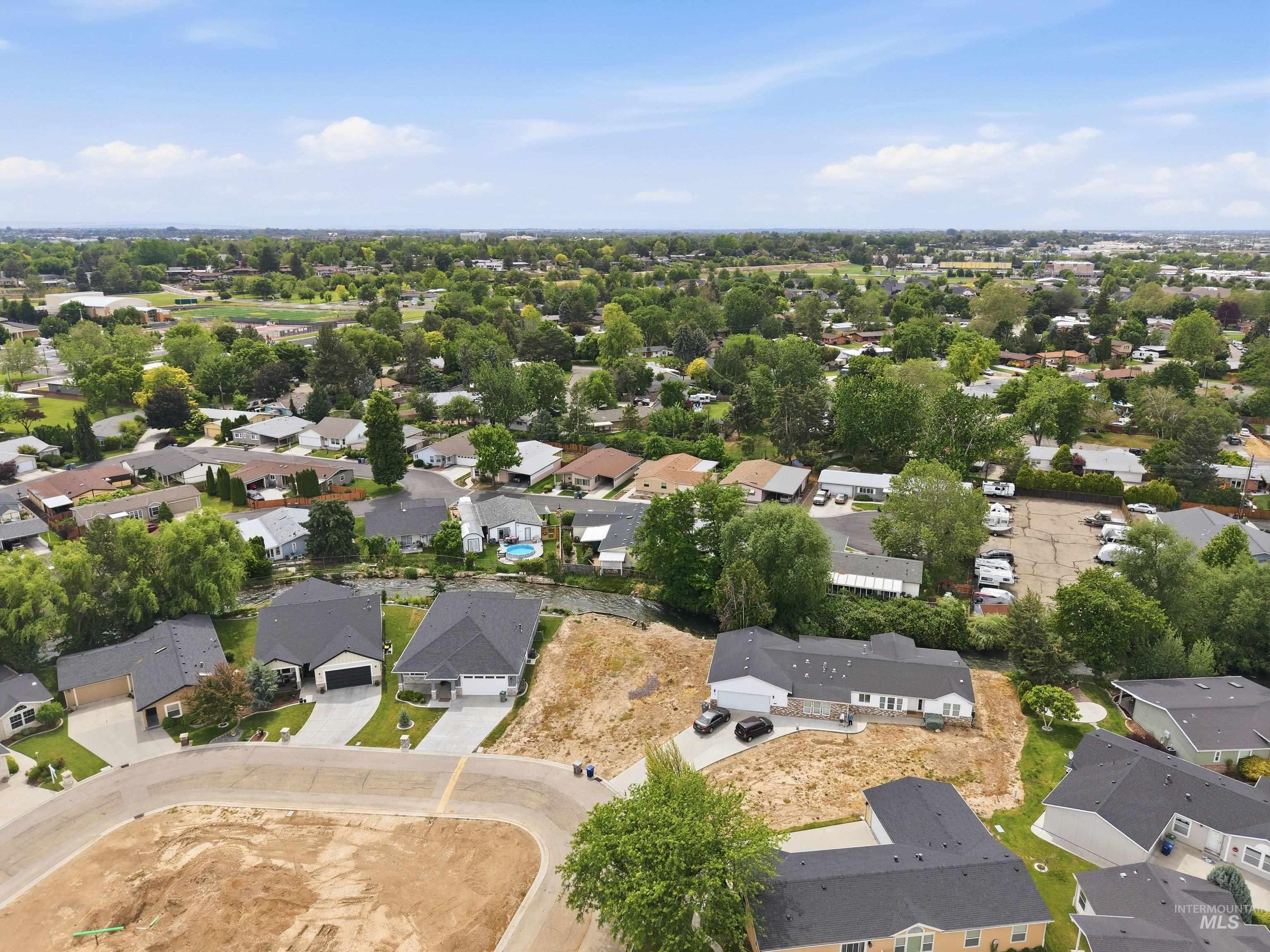 421 S Curtis Rd #202, Boise, Idaho 83705, 2 Bedrooms, 2 Bathrooms, Residential For Sale, Price $237,500, 98988118