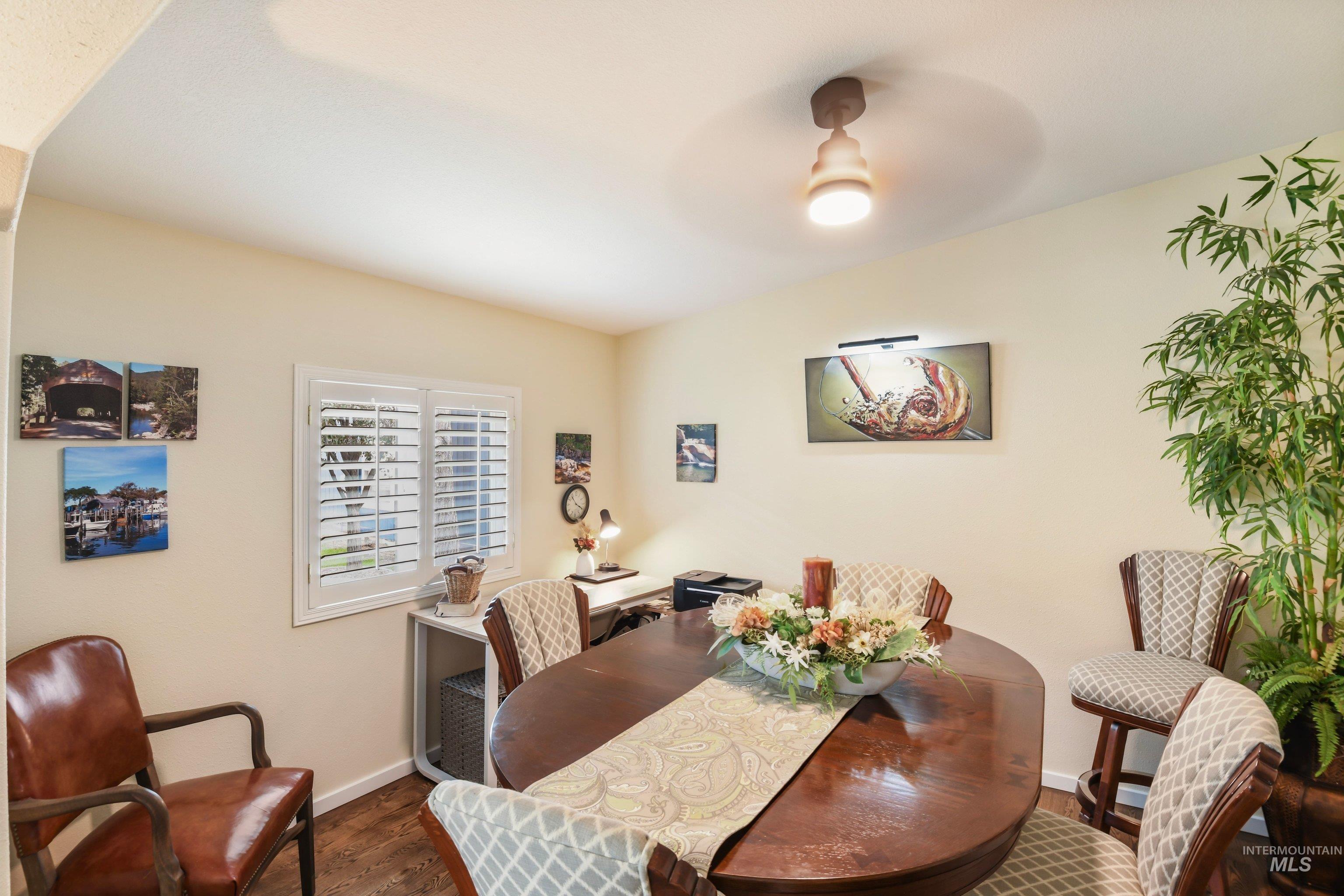 421 S Curtis Rd #202, Boise, Idaho 83705, 2 Bedrooms, 2 Bathrooms, Residential For Sale, Price $237,500, 98988118