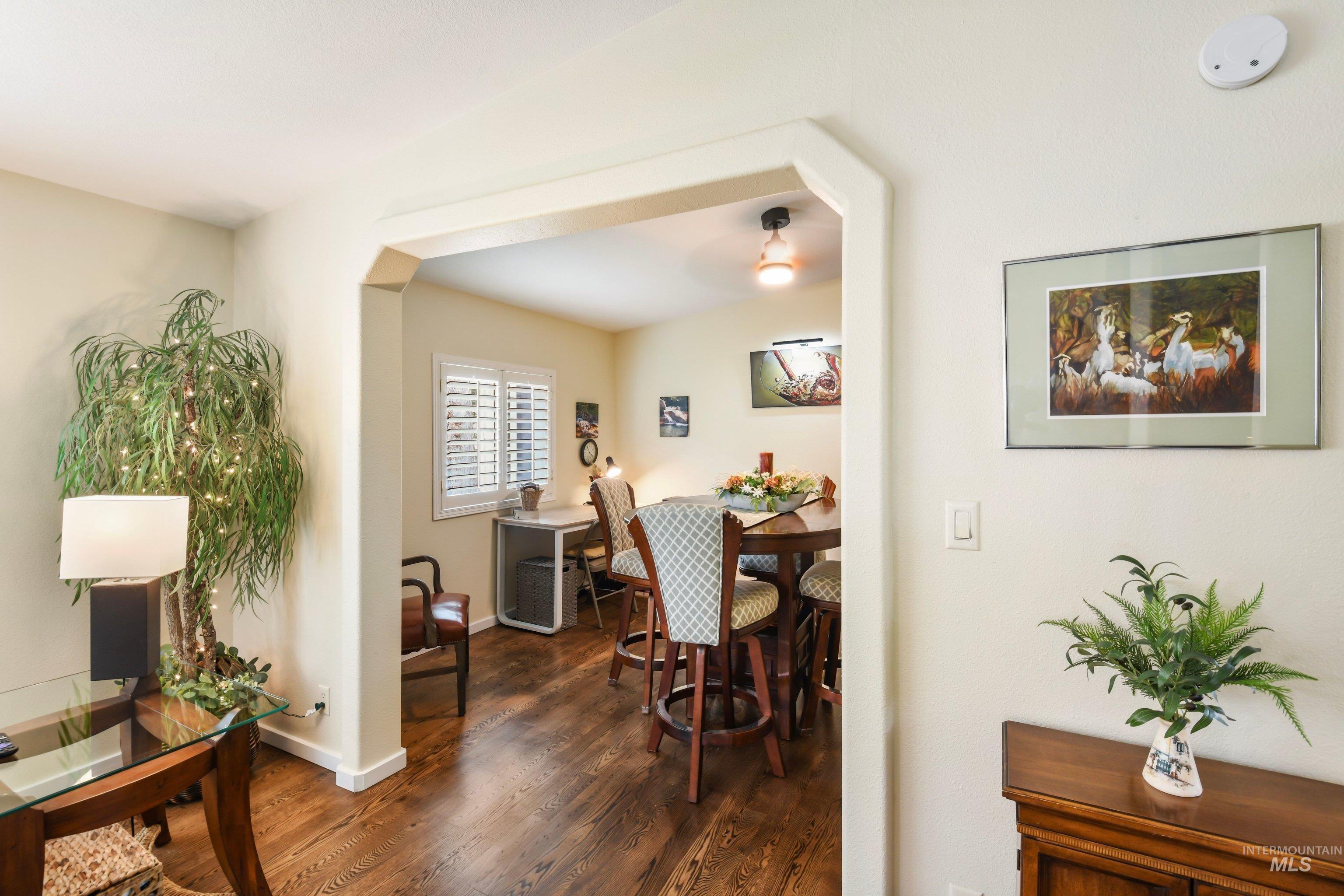 421 S Curtis Rd #202, Boise, Idaho 83705, 2 Bedrooms, 2 Bathrooms, Residential For Sale, Price $237,500, 98988118