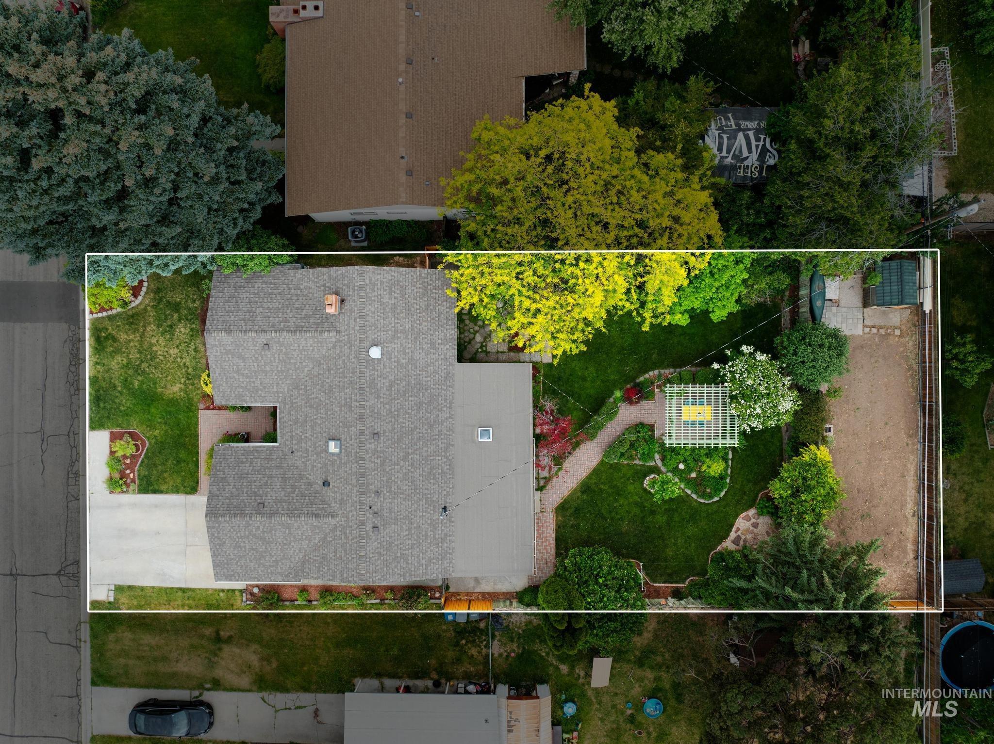 6511 W Holiday Dr, Boise, Idaho 83709, 3 Bedrooms, 2 Bathrooms, Residential For Sale, Price $535,000,MLS 98988119