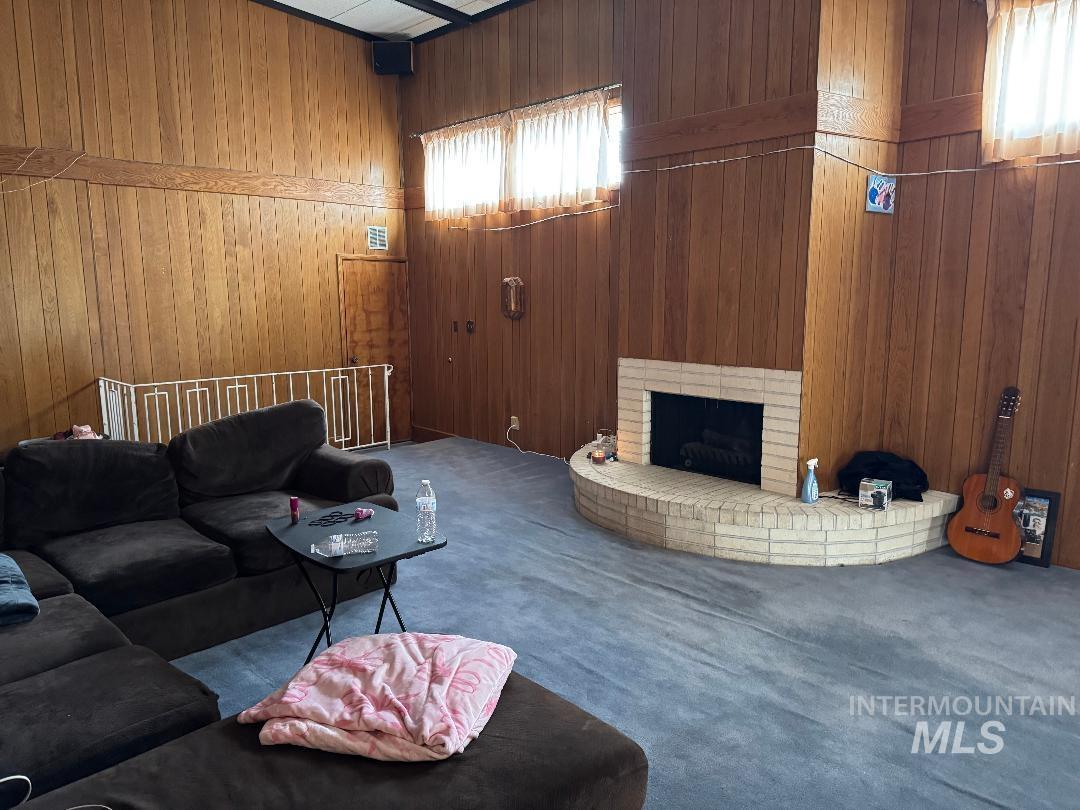 221 W Main St, Burley, Idaho 83318-1616, 3 Bedrooms, 2 Bathrooms, Residential Income For Sale, Price $690,000,MLS 98988121