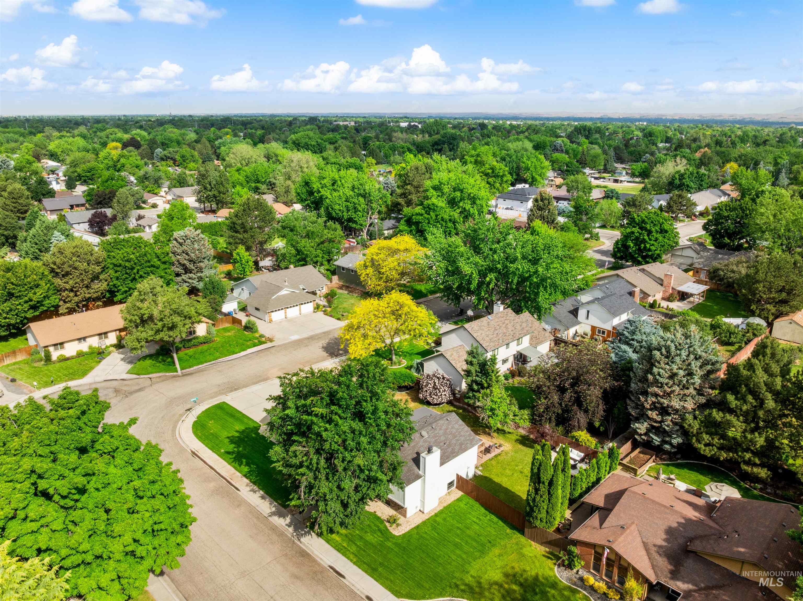 3856 Pennfield Avenue, Boise, Idaho 83713, 3 Bedrooms, 2.5 Bathrooms, Residential For Sale, Price $599,900,MLS 98988122