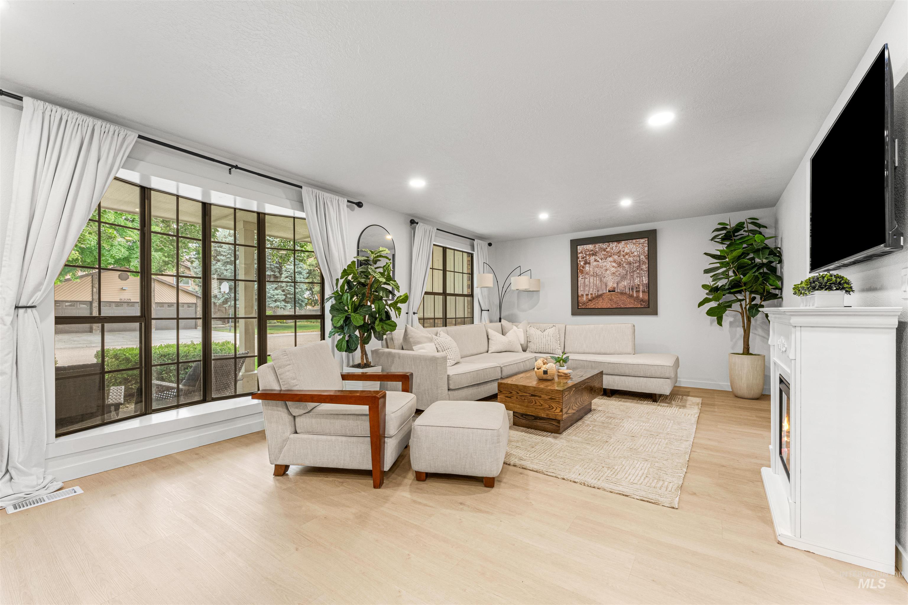 3856 Pennfield Avenue, Boise, Idaho 83713, 3 Bedrooms, 2.5 Bathrooms, Residential For Sale, Price $599,900,MLS 98988122