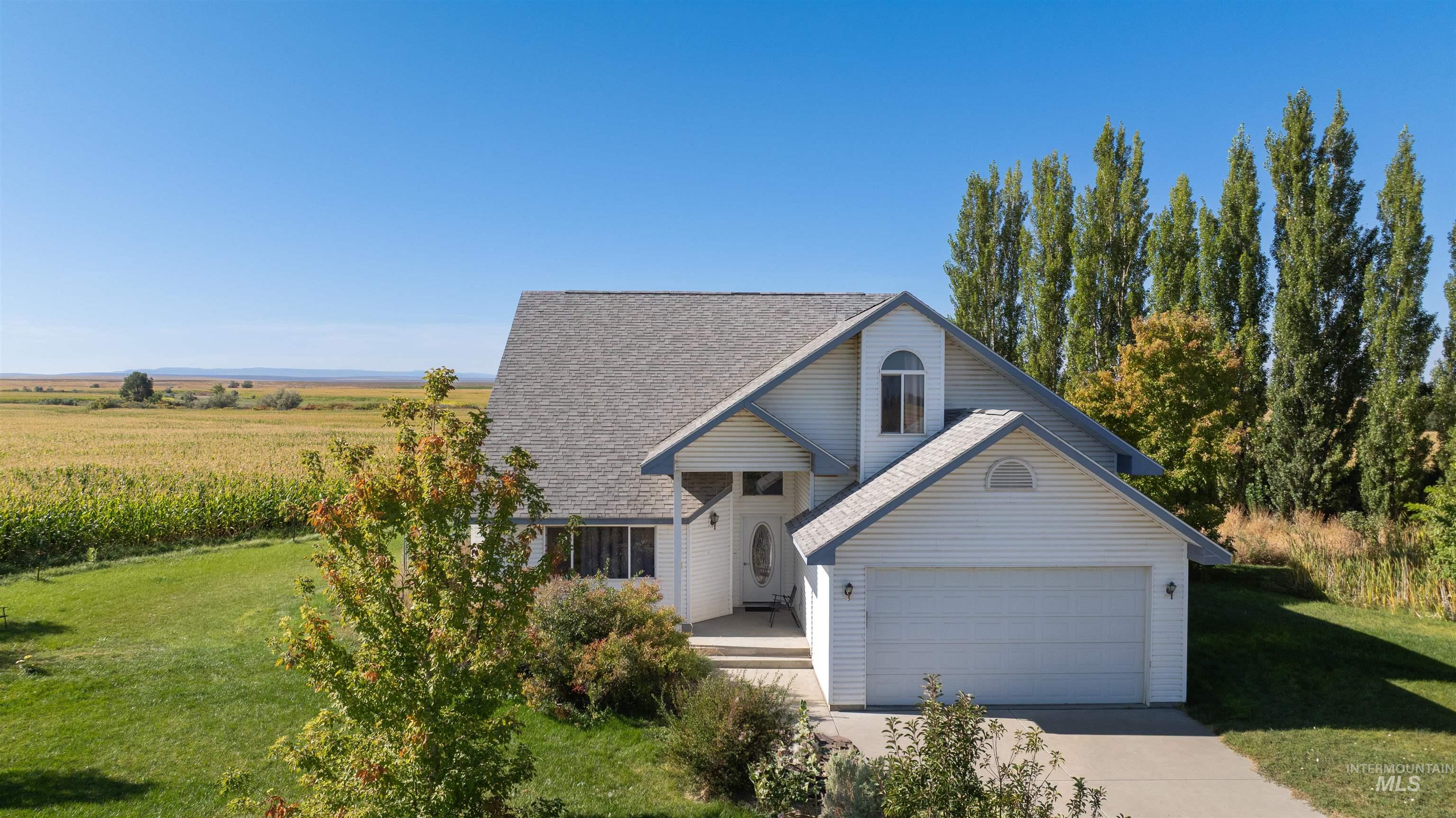 3374 N 1200 E, Buhl, Idaho 83316, 5 Bedrooms, 2 Bathrooms, Residential For Sale, Price $479,000,MLS 98988124