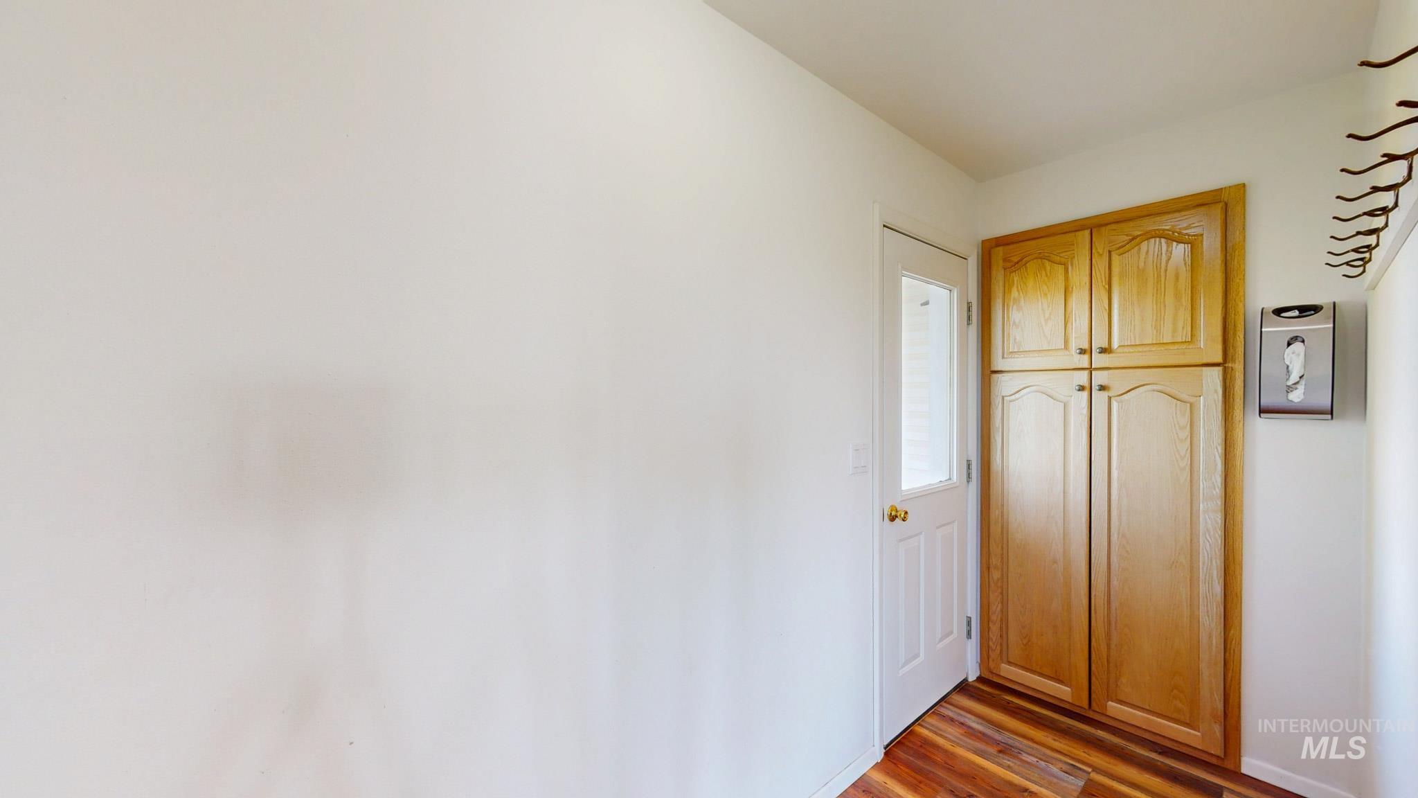 3374 N 1200 E, Buhl, Idaho 83316, 5 Bedrooms, 2 Bathrooms, Residential For Sale, Price $479,000,MLS 98988124