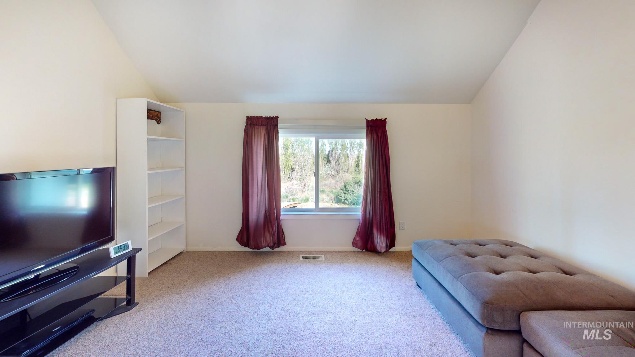 3374 N 1200 E, Buhl, Idaho 83316, 5 Bedrooms, 2 Bathrooms, Residential For Sale, Price $479,000,MLS 98988124