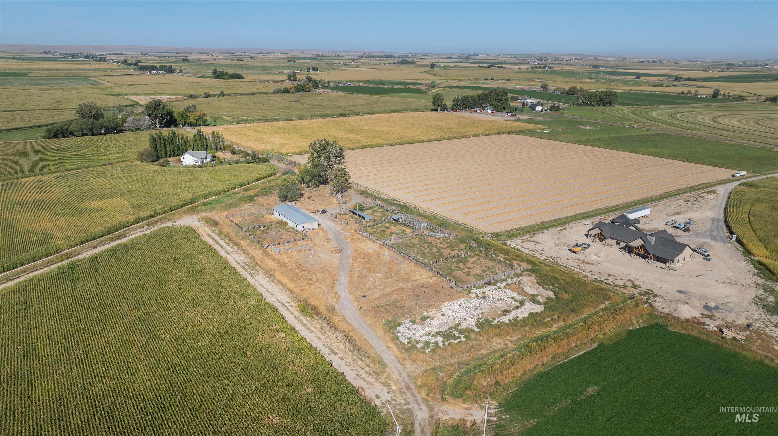 3374 N 1200 E, Buhl, Idaho 83316, 5 Bedrooms, 2 Bathrooms, Residential For Sale, Price $479,000,MLS 98988124