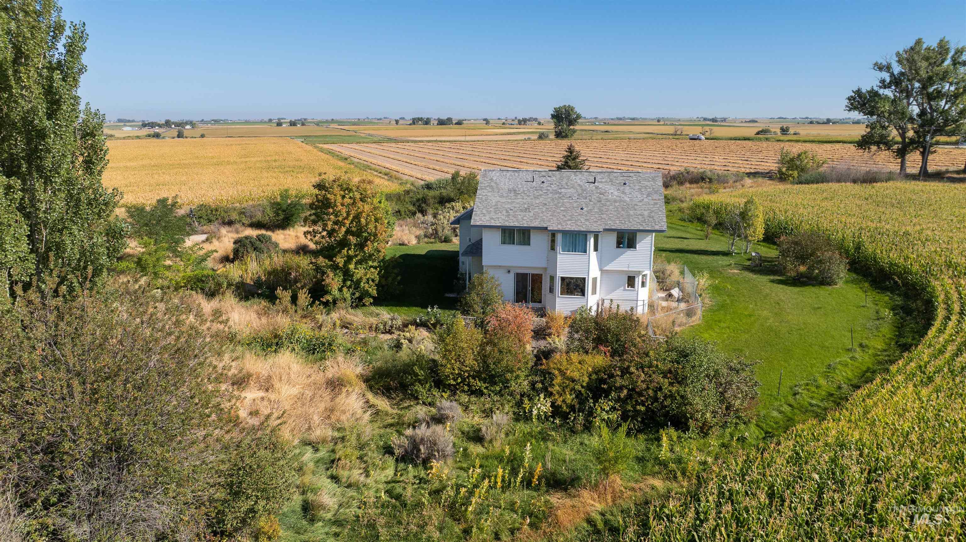 3374 N 1200 E, Buhl, Idaho 83316, 5 Bedrooms, 2 Bathrooms, Residential For Sale, Price $479,000,MLS 98988124