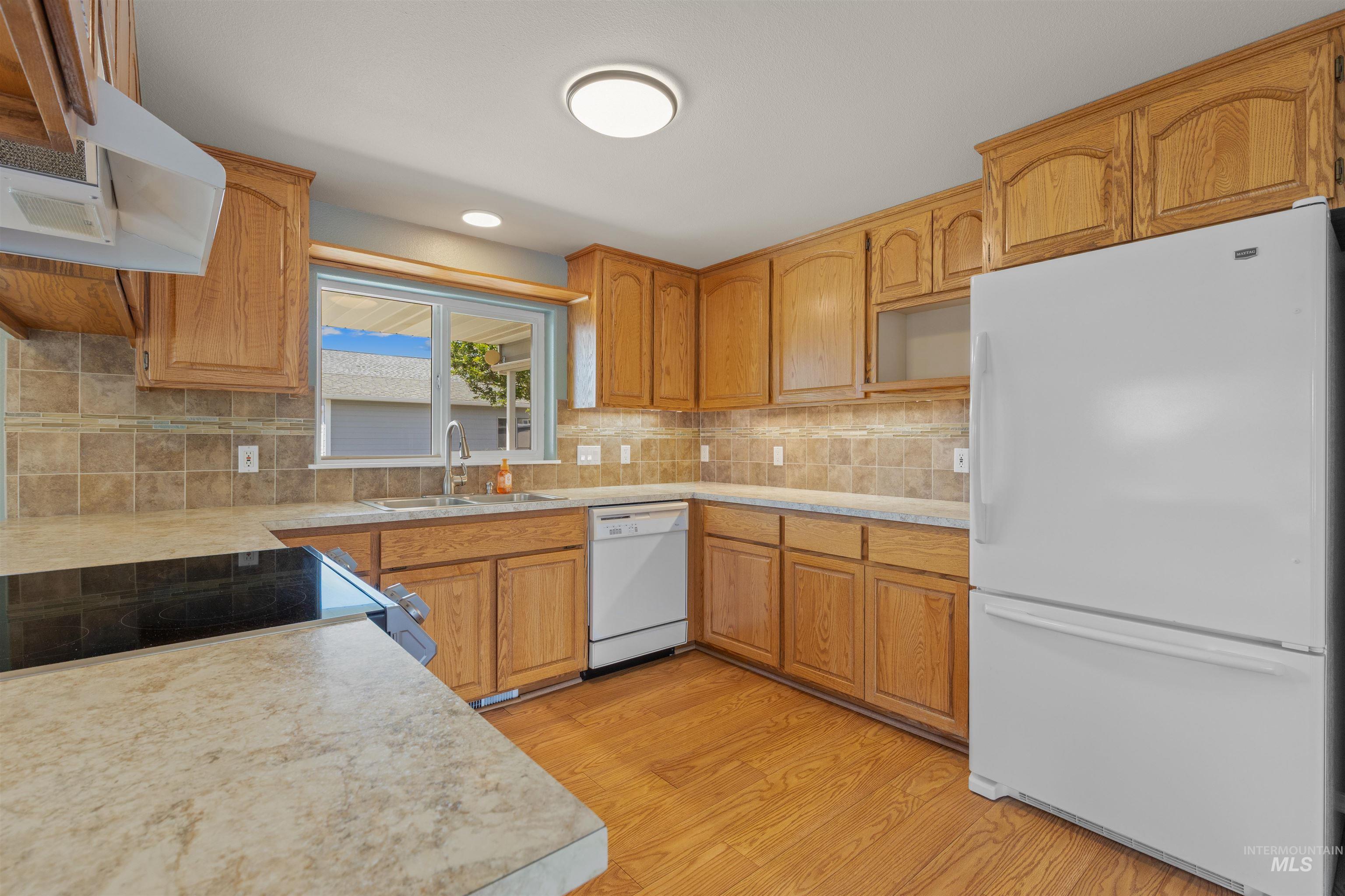 1709 Westwood Dr, Clarkston, Washington 99402, 3 Bedrooms, 2 Bathrooms, Residential For Sale, Price $429,900,MLS 98988125