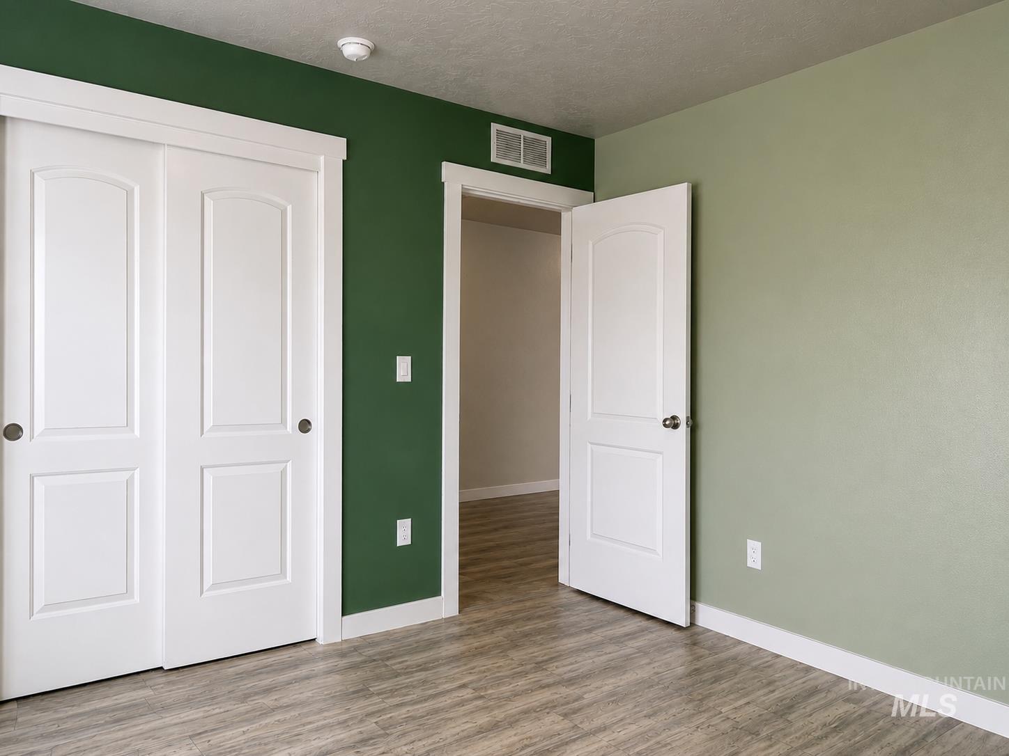 3813 E Holly Ridge Dr, Nampa, Idaho 83686, 3 Bedrooms, 2 Bathrooms, Residential For Sale, Price $420,000,MLS 98988126