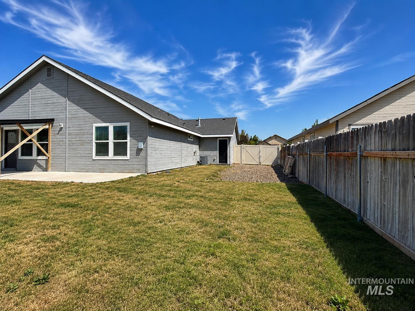 3813 E Holly Ridge Dr, Nampa, Idaho 83686, 3 Bedrooms, 2 Bathrooms, Residential For Sale, Price $420,000,MLS 98988126