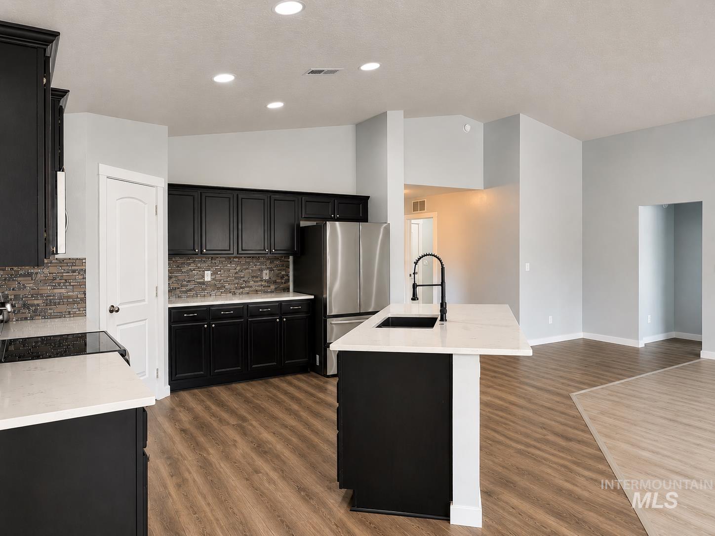 3813 E Holly Ridge Dr, Nampa, Idaho 83686, 3 Bedrooms, 2 Bathrooms, Residential For Sale, Price $420,000,MLS 98988126