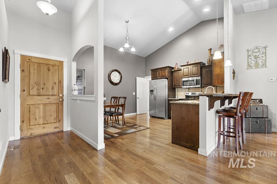 1483 W Arch Rock St, Meridian, Idaho 83646, 3 Bedrooms, 2 Bathrooms, Residential For Sale, Price $480,000,MLS 98988129