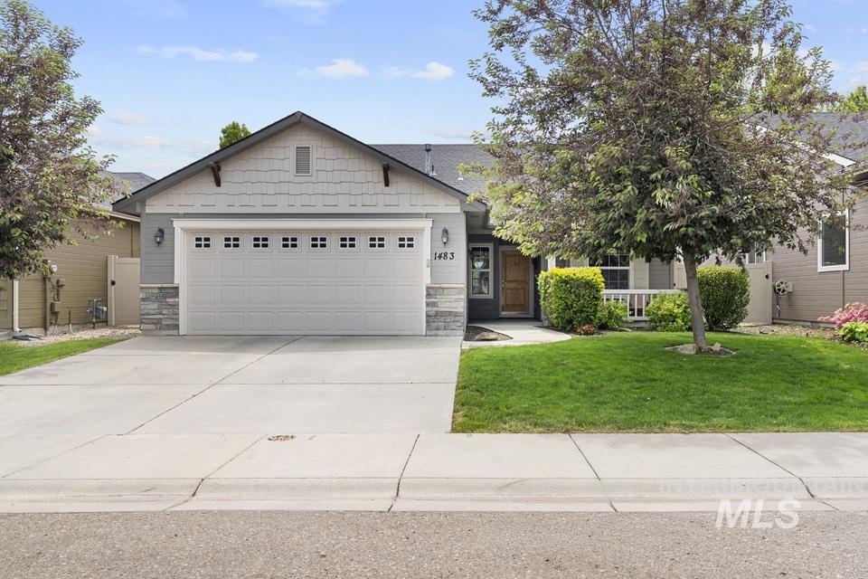 1483 W Arch Rock St, Meridian, Idaho 83646, 3 Bedrooms, 2 Bathrooms, Residential For Sale, Price $480,000,MLS 98988129
