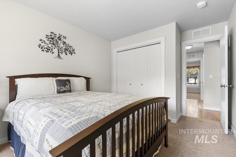 1483 W Arch Rock St, Meridian, Idaho 83646, 3 Bedrooms, 2 Bathrooms, Residential For Sale, Price $480,000,MLS 98988129