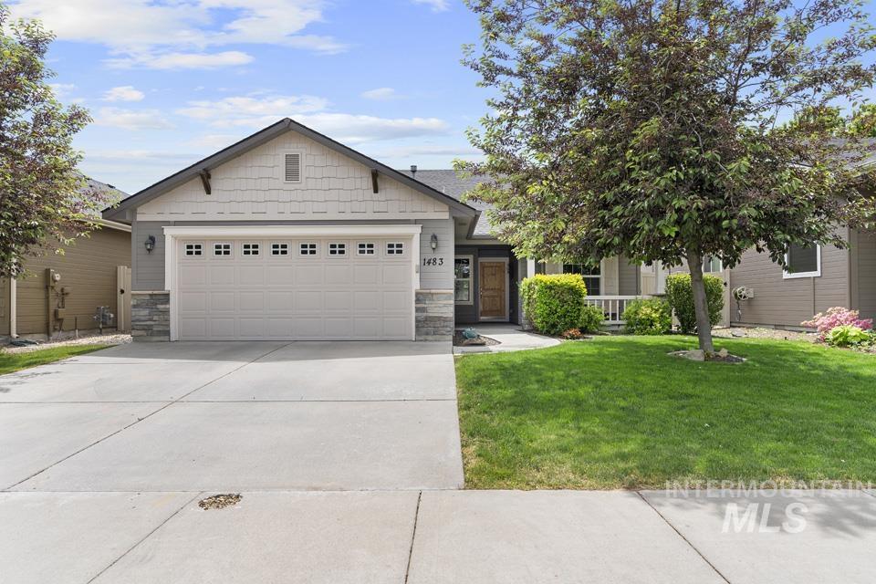 1483 W Arch Rock St, Meridian, Idaho 83646, 3 Bedrooms, 2 Bathrooms, Residential For Sale, Price $480,000,MLS 98988129