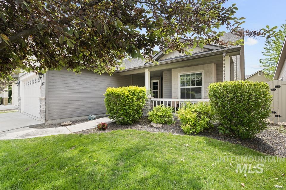 1483 W Arch Rock St, Meridian, Idaho 83646, 3 Bedrooms, 2 Bathrooms, Residential For Sale, Price $480,000,MLS 98988129