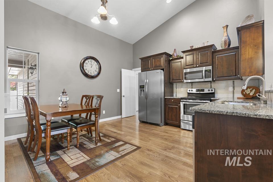 1483 W Arch Rock St, Meridian, Idaho 83646, 3 Bedrooms, 2 Bathrooms, Residential For Sale, Price $480,000,MLS 98988129
