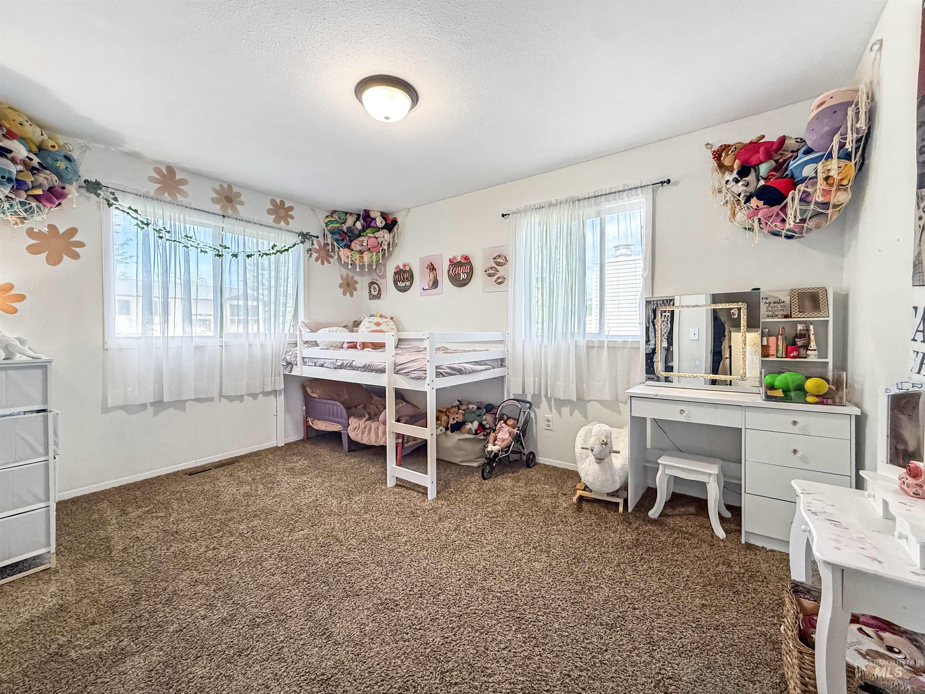 1007 Cedar Ave., Moscow, Idaho 83843, 4 Bedrooms, 2 Bathrooms, Residential For Sale, Price $449,000,MLS 98988131