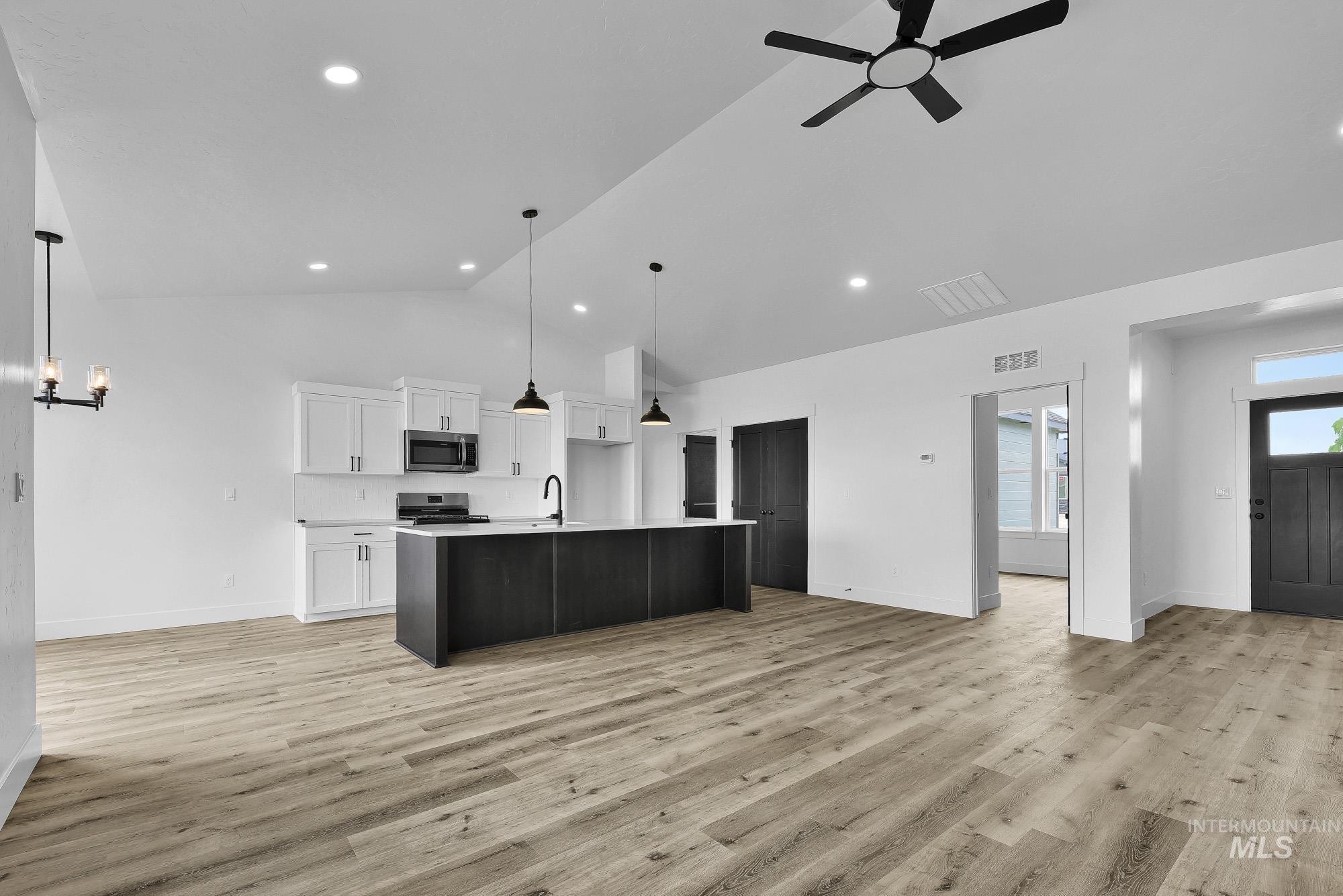1155 Velvet Loop, Wilder, Idaho 83676, 4 Bedrooms, 2 Bathrooms, Residential For Sale, Price $369,999, 98988134
