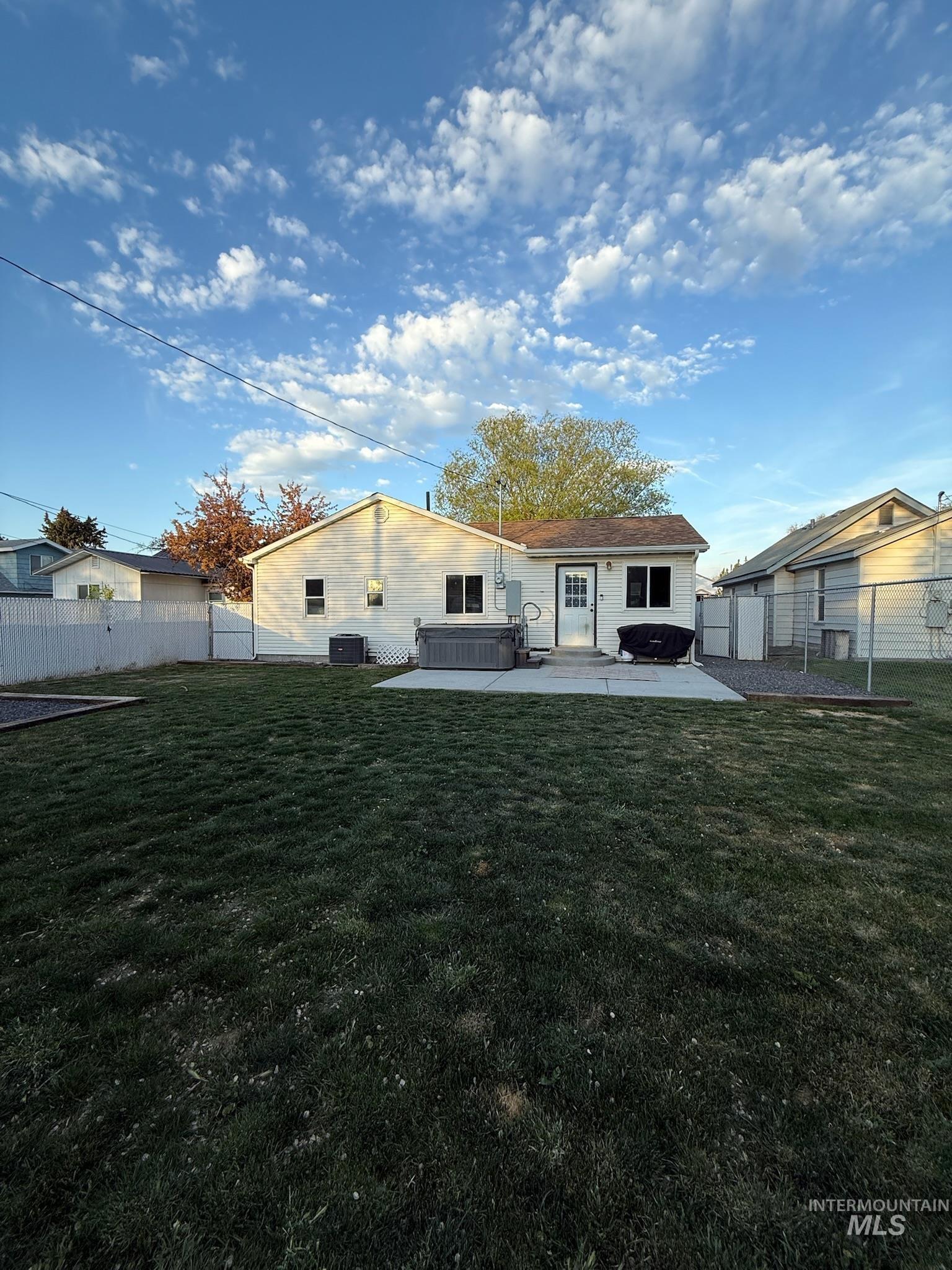 339 Polk St, Twin Falls, Idaho 83301, 3 Bedrooms, 2 Bathrooms, Residential For Sale, Price $334,900, 98988135