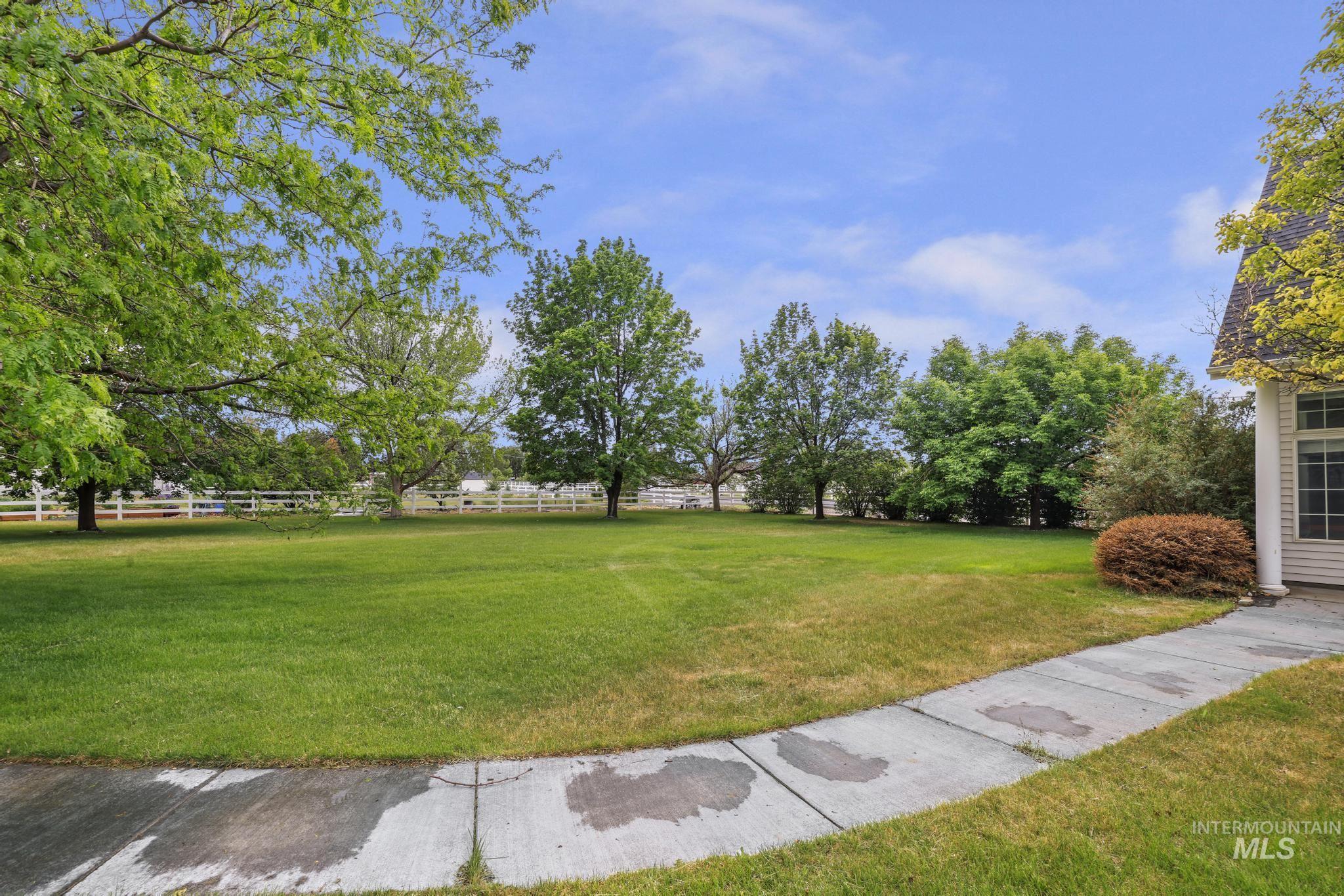 3711 N 2506 E, Twin Falls, Idaho 83301, 3 Bedrooms, 3 Bathrooms, Residential For Sale, Price $875,000, 98988138