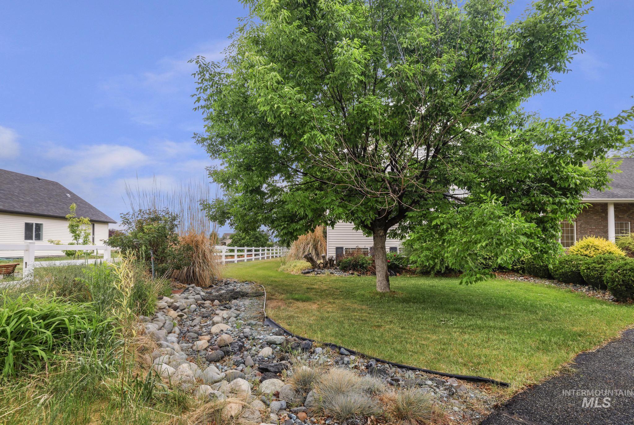 3711 N 2506 E, Twin Falls, Idaho 83301, 3 Bedrooms, 3 Bathrooms, Residential For Sale, Price $875,000, 98988138