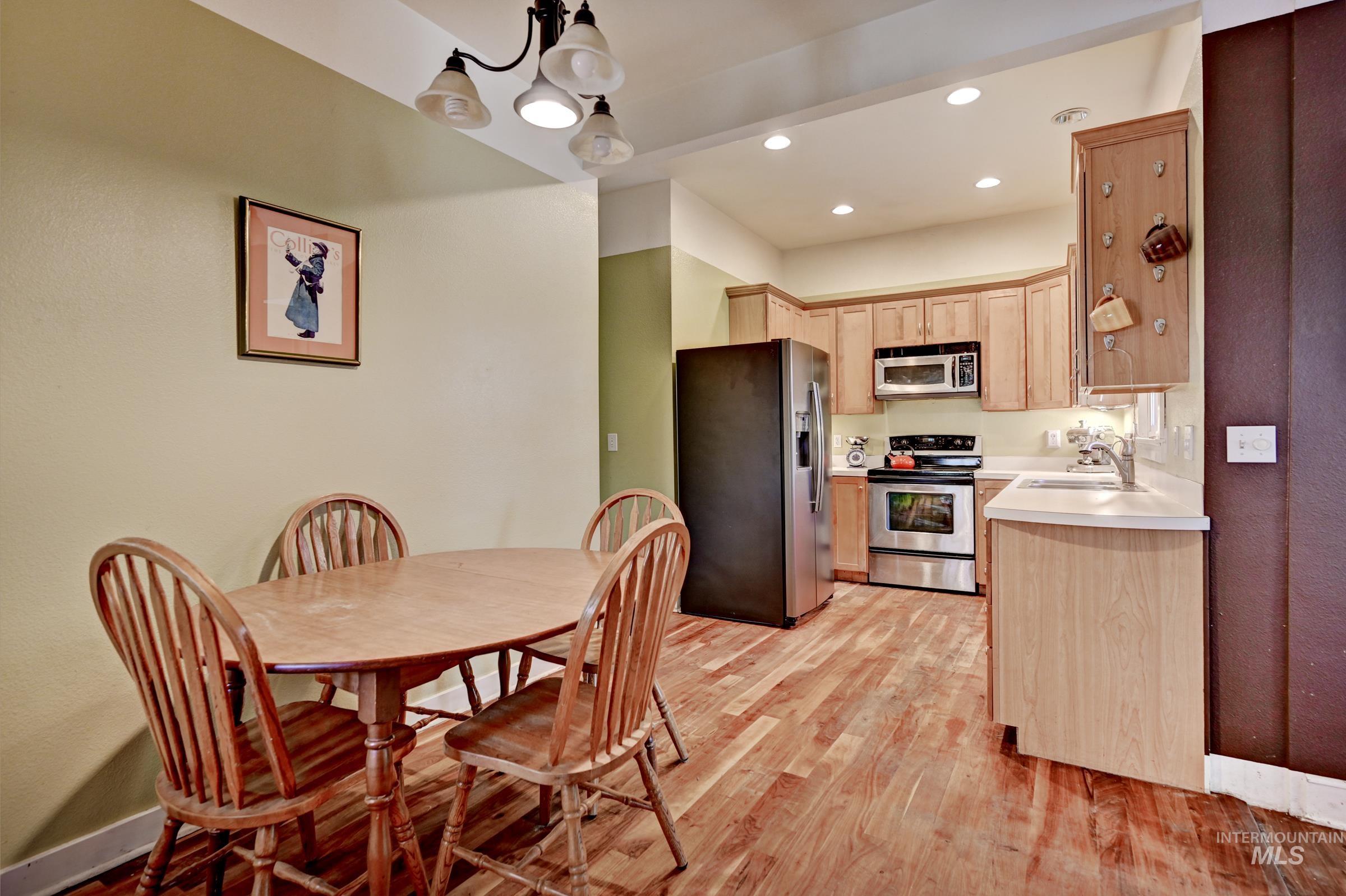 1303 N 15th St, Boise, Idaho 83702, 3 Bedrooms, 2 Bathrooms, Residential For Sale, Price $698,888, 98988140