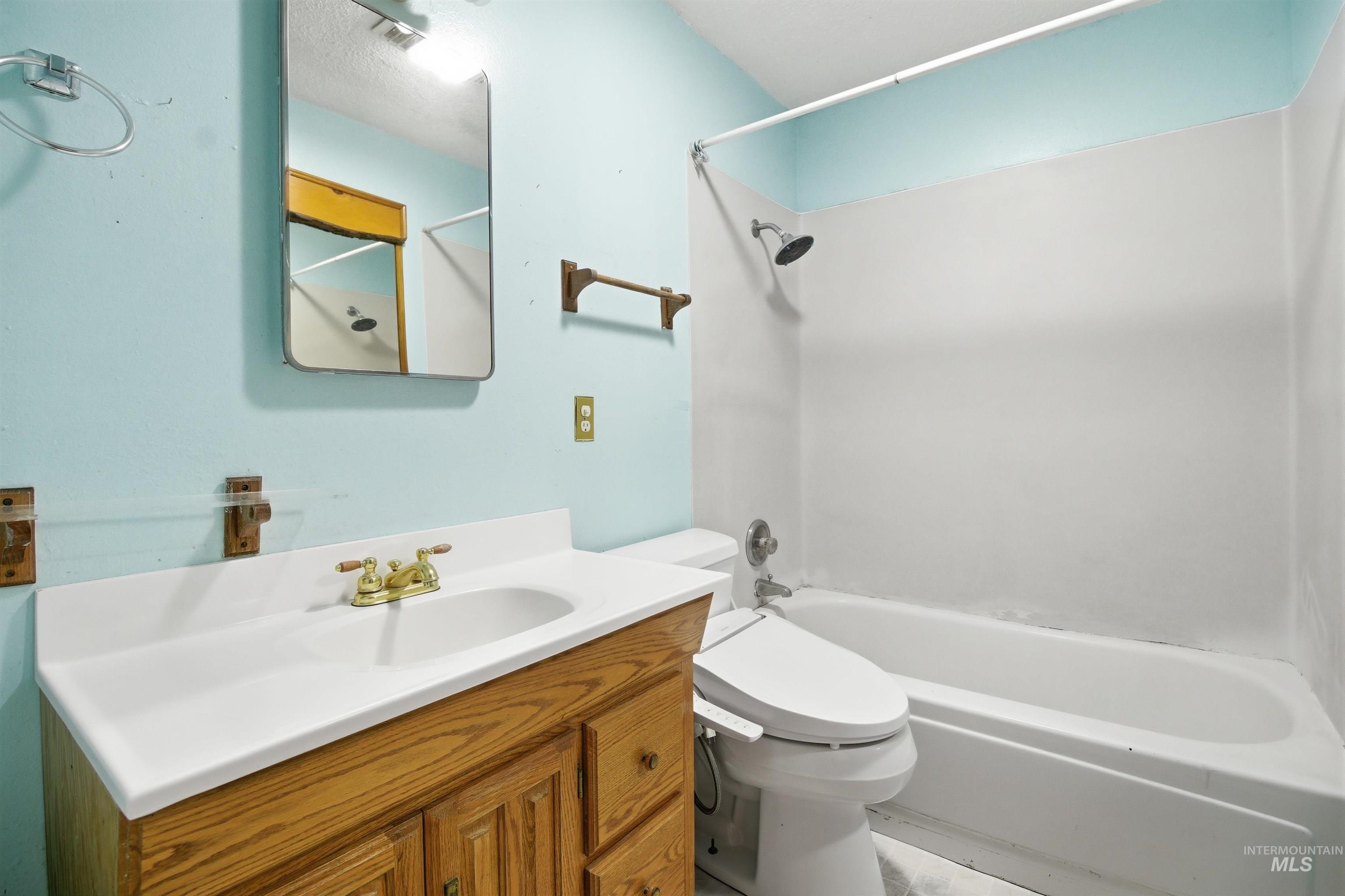 416 N Van Buren, Moscow, Idaho 83843, 2 Bedrooms, 1 Bathroom, Residential Income For Sale, Price $415,000,MLS 98988152