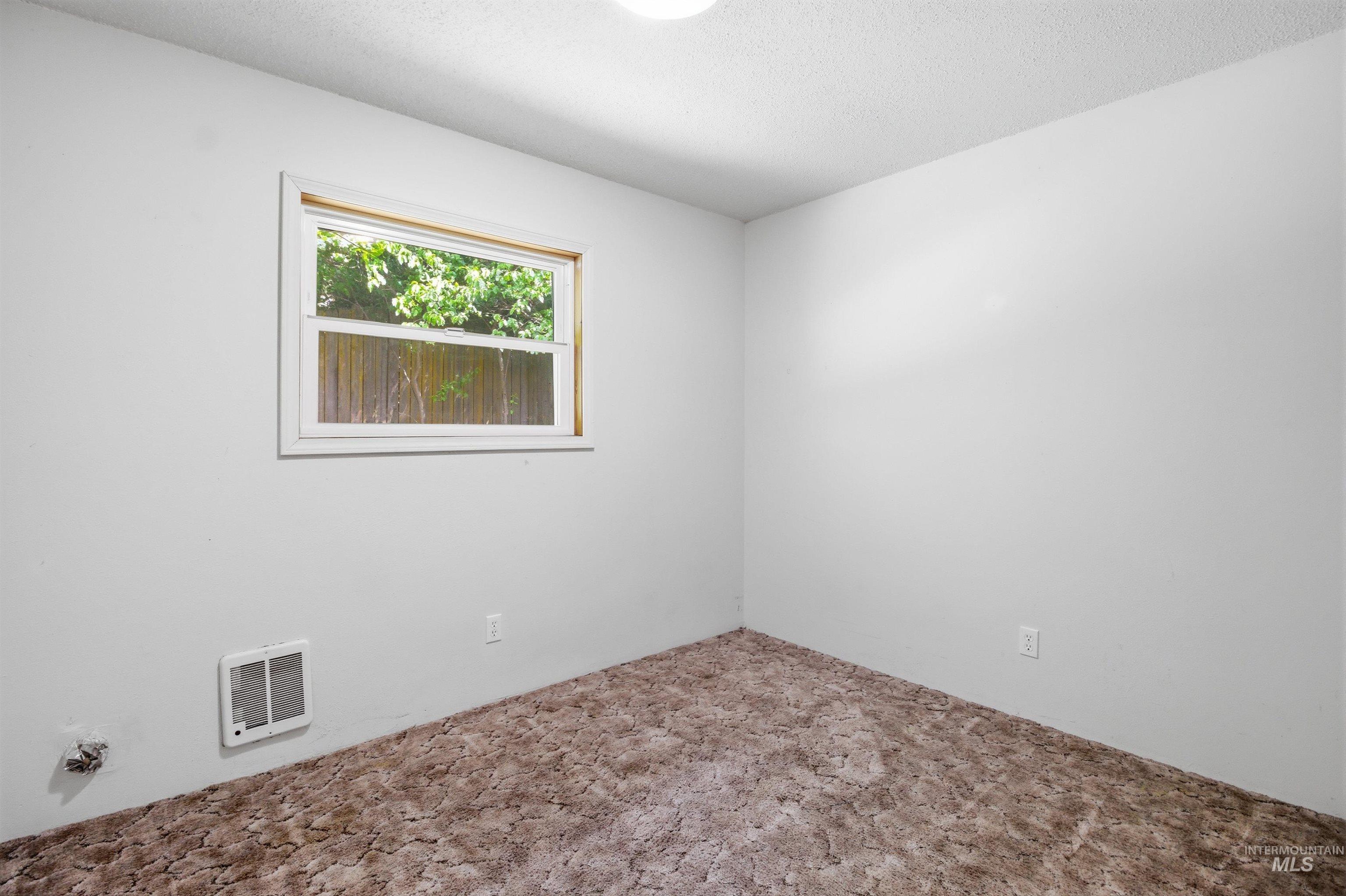 416 N Van Buren, Moscow, Idaho 83843, 2 Bedrooms, 1 Bathroom, Residential Income For Sale, Price $415,000,MLS 98988152