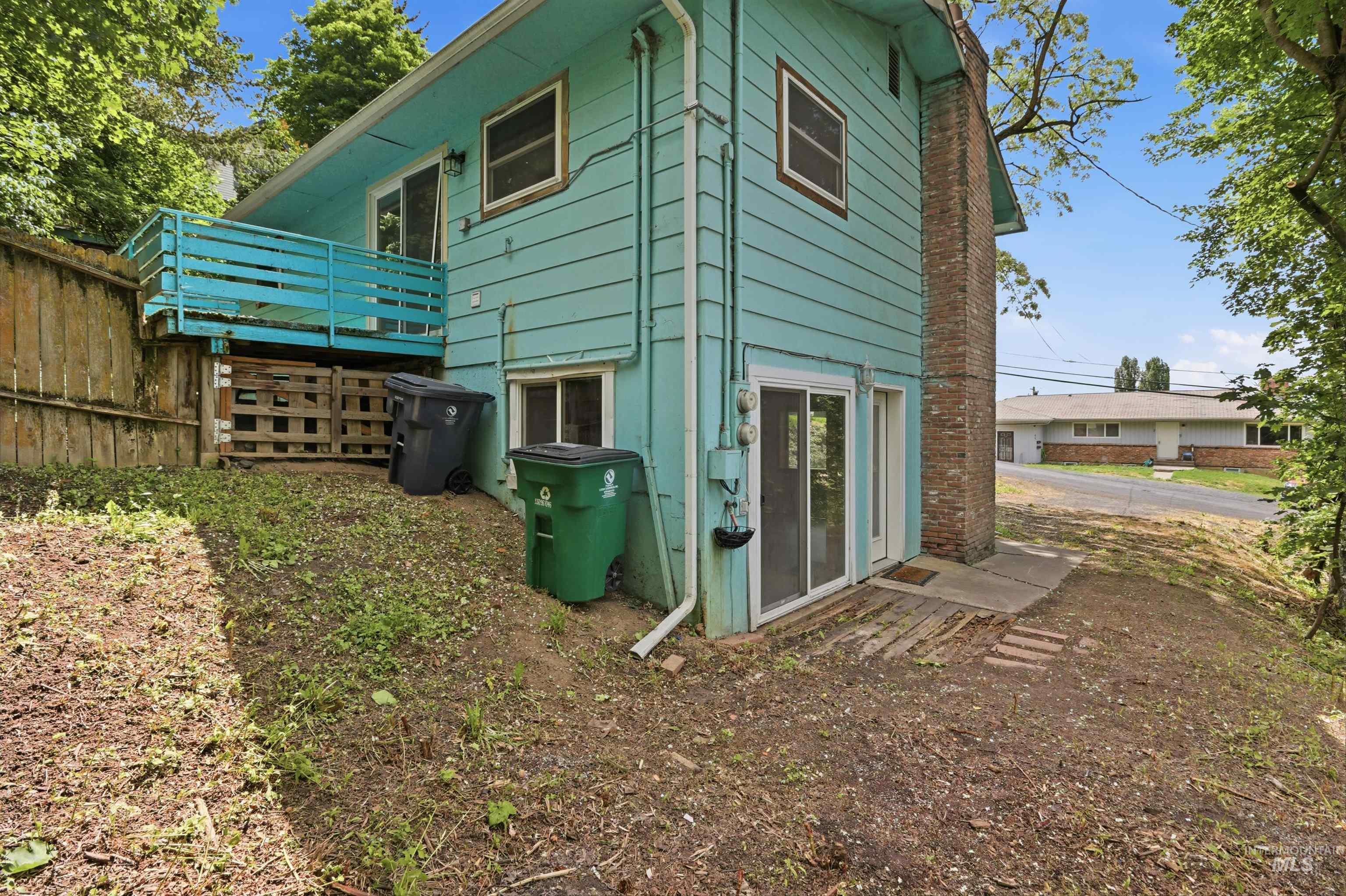416 N Van Buren, Moscow, Idaho 83843, 2 Bedrooms, 1 Bathroom, Residential Income For Sale, Price $415,000,MLS 98988152