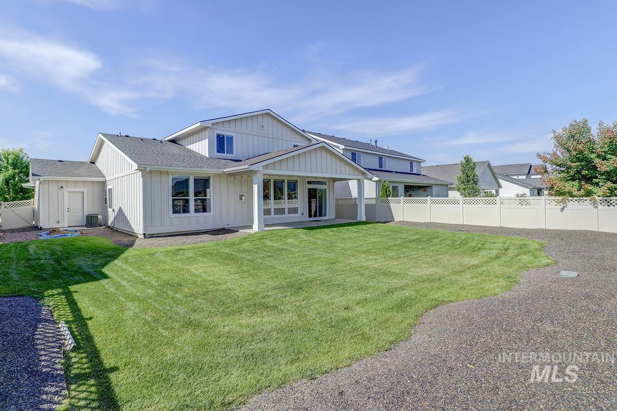 3878 W Lesina Dr., Meridian, Idaho 83646, 4 Bedrooms, 2.5 Bathrooms, Residential For Sale, Price $687,900, 98988168