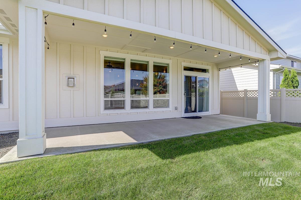 3878 W Lesina Dr., Meridian, Idaho 83646, 4 Bedrooms, 2.5 Bathrooms, Residential For Sale, Price $687,900, 98988168