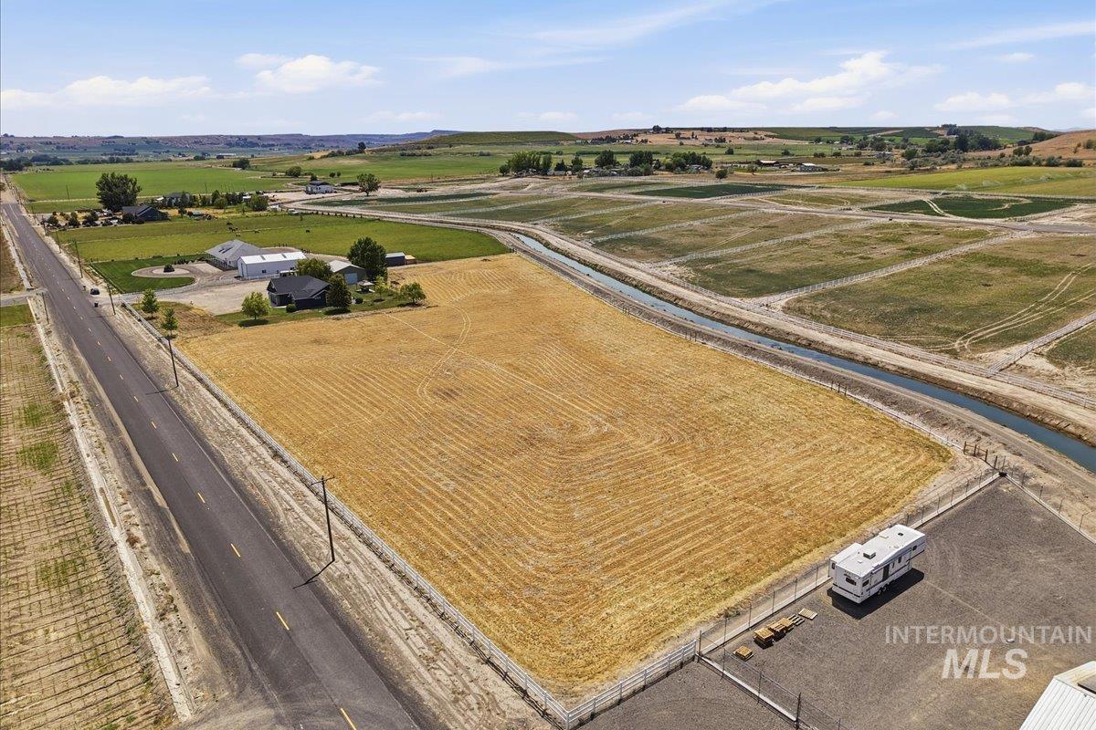 6249 Pershall Road, Marsing, Idaho 83639, 3 Bedrooms, 2 Bathrooms, Residential For Sale, Price $850,000, 98988169