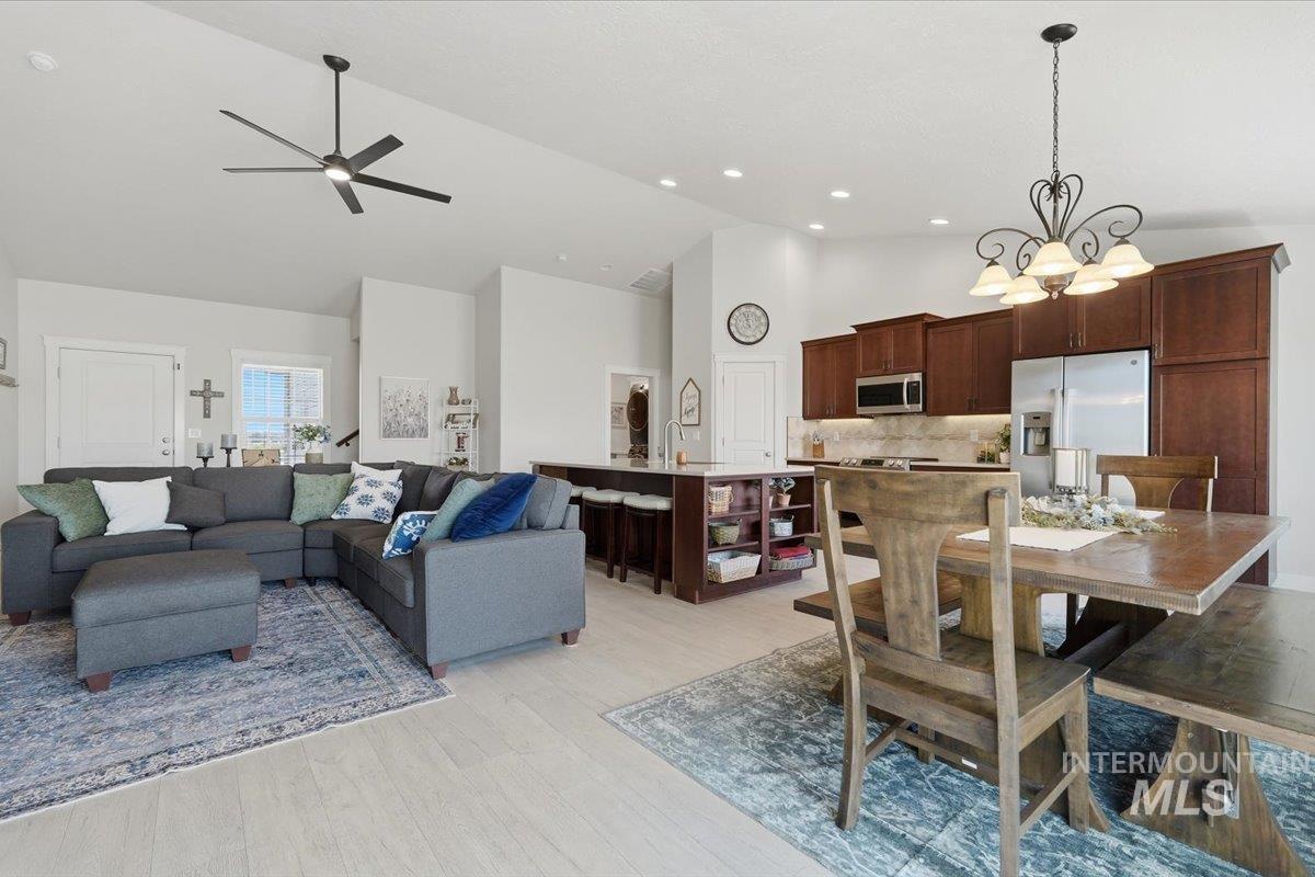 6249 Pershall Road, Marsing, Idaho 83639, 3 Bedrooms, 2 Bathrooms, Residential For Sale, Price $850,000, 98988169