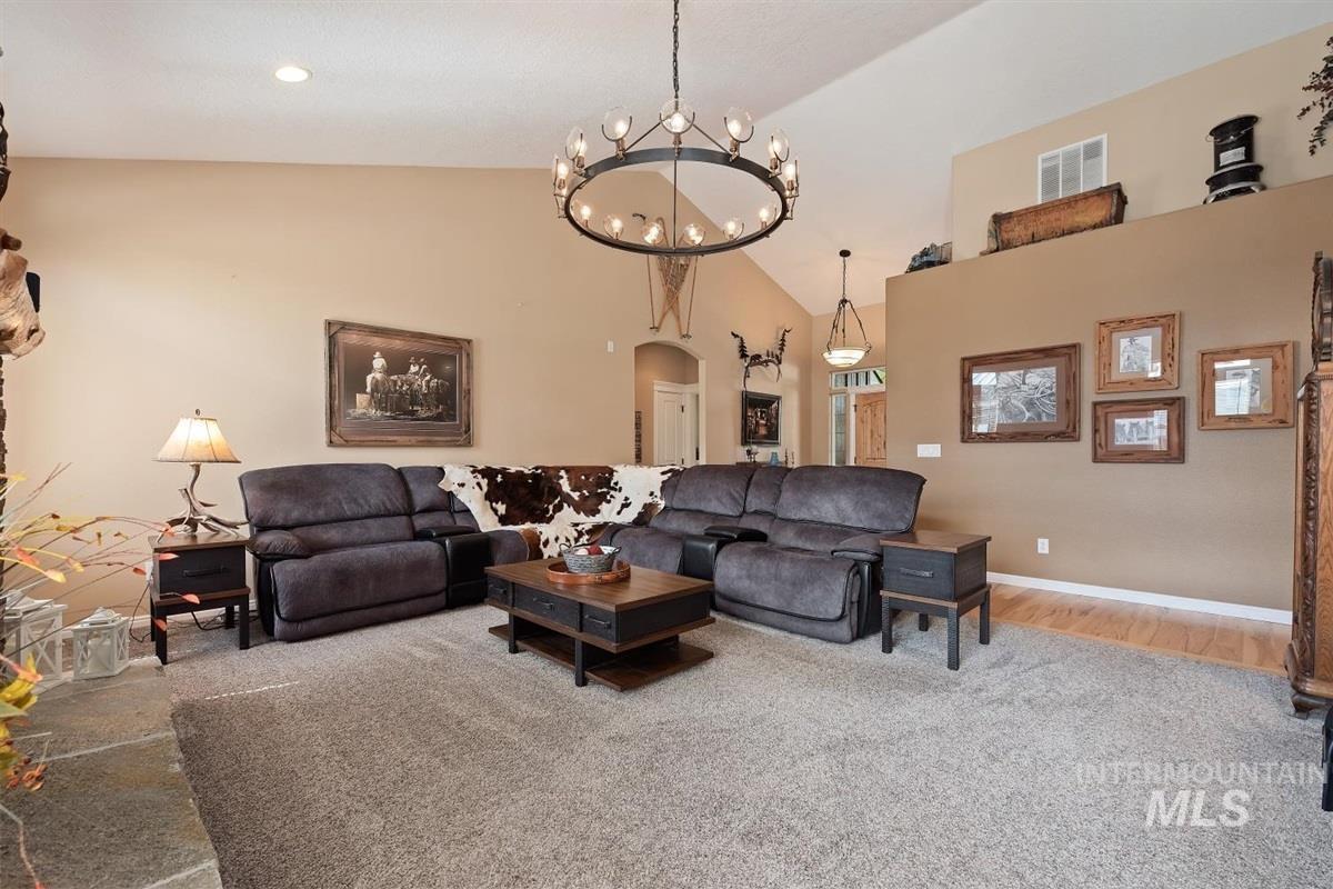 9415 N Highway 52, Horseshoe Bend, Idaho 83629, 3 Bedrooms, 2 Bathrooms, Residential For Sale, Price $1,380,000,MLS 98988172