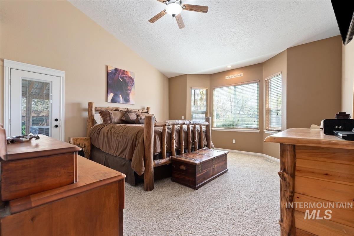 9415 N Highway 52, Horseshoe Bend, Idaho 83629, 3 Bedrooms, 2 Bathrooms, Residential For Sale, Price $1,380,000,MLS 98988172
