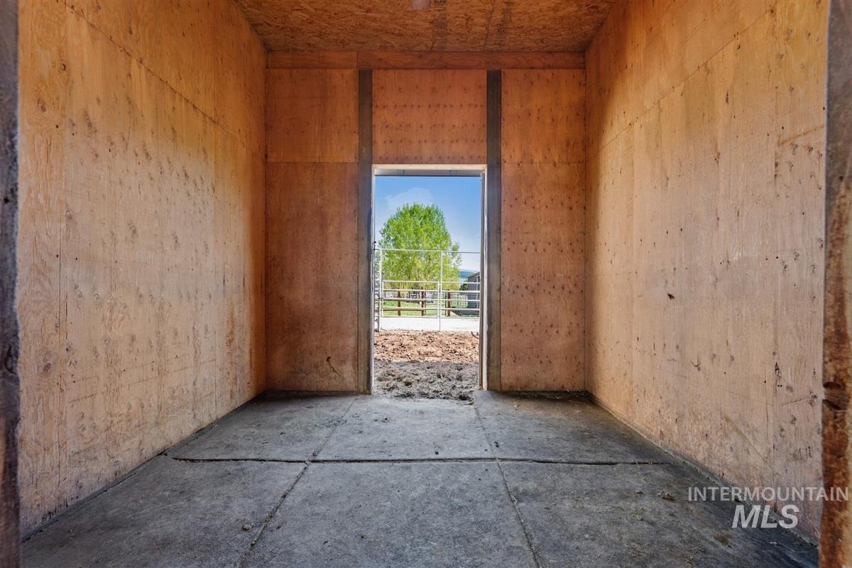 9415 N Highway 52, Horseshoe Bend, Idaho 83629, 3 Bedrooms, 2 Bathrooms, Residential For Sale, Price $1,380,000,MLS 98988172