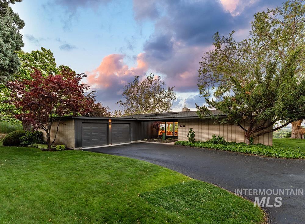 4440 N Ginzel, Boise, Idaho 83703-4218, 4 Bedrooms, 3 Bathrooms, Residential For Sale, Price $999,900, 98988173
