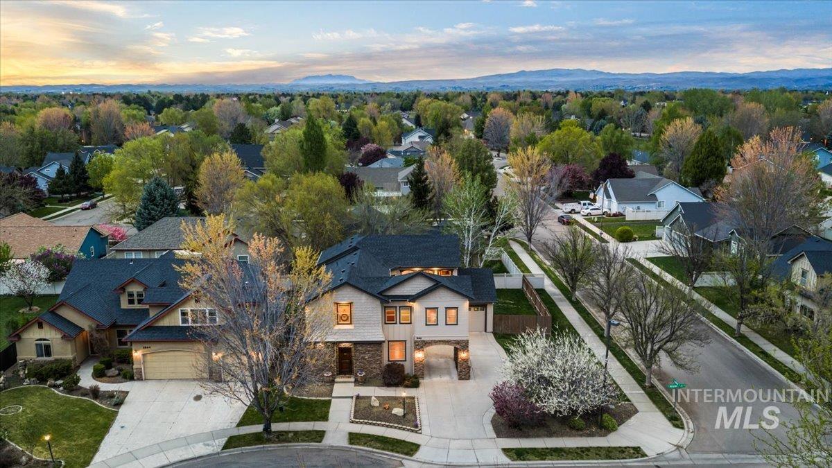 1896 E Meadow Creek Dr., Meridian, Idaho 83646, 4 Bedrooms, 2.5 Bathrooms, Residential For Sale, Price $579,900, 98988174